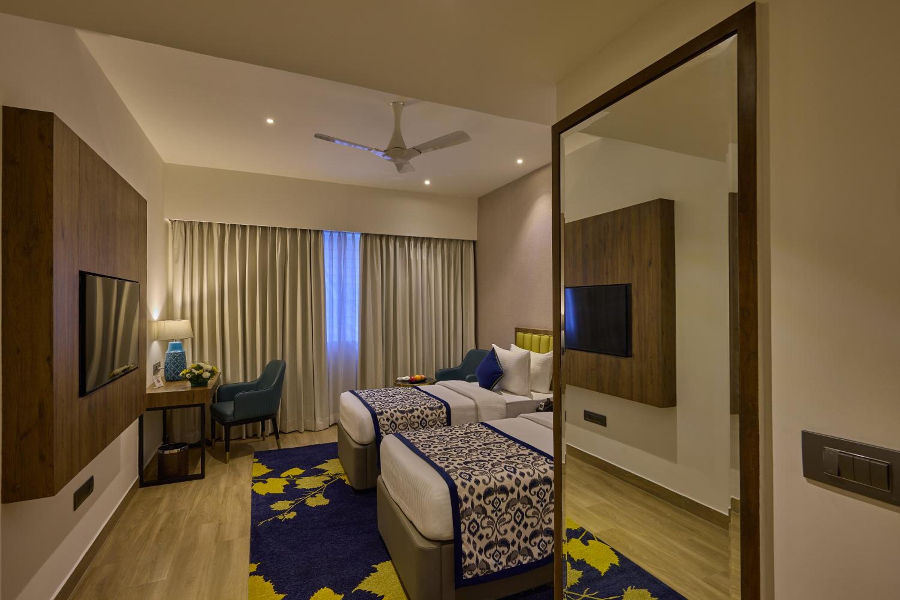 Deluxe Room 02 Single Beds - Photo 2