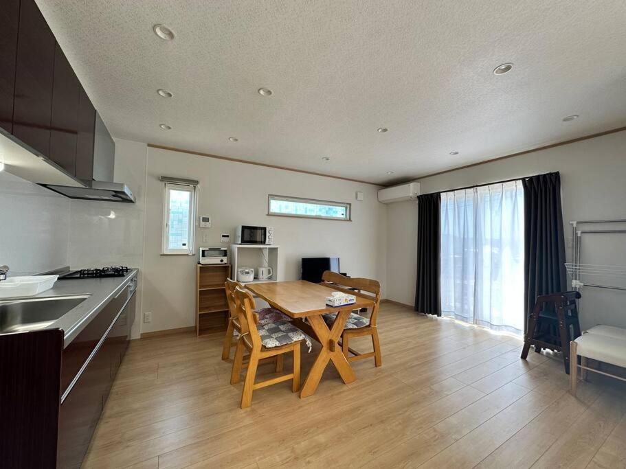 One-Bedroom House photo 3