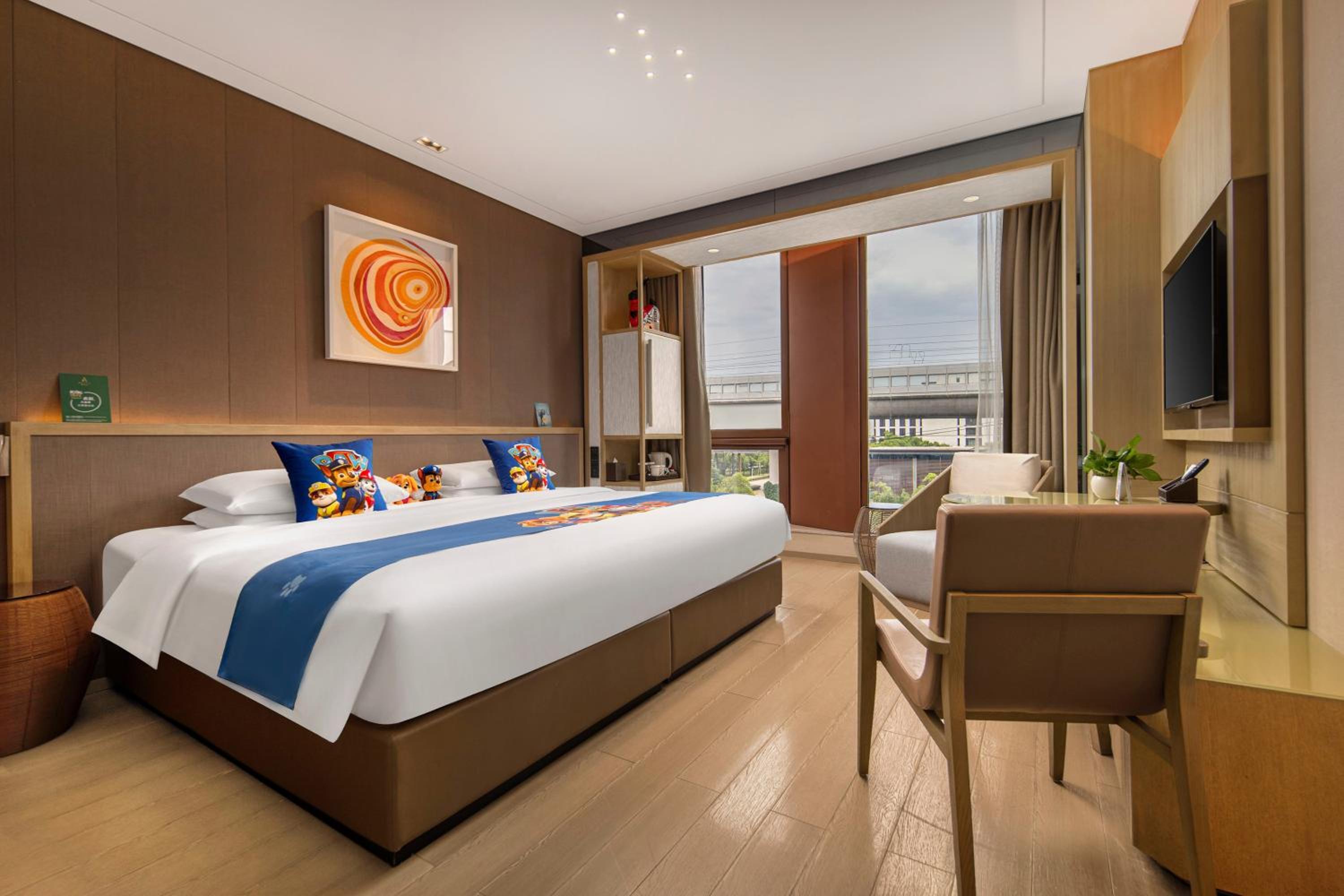 Deluxe City View Room with King Bed