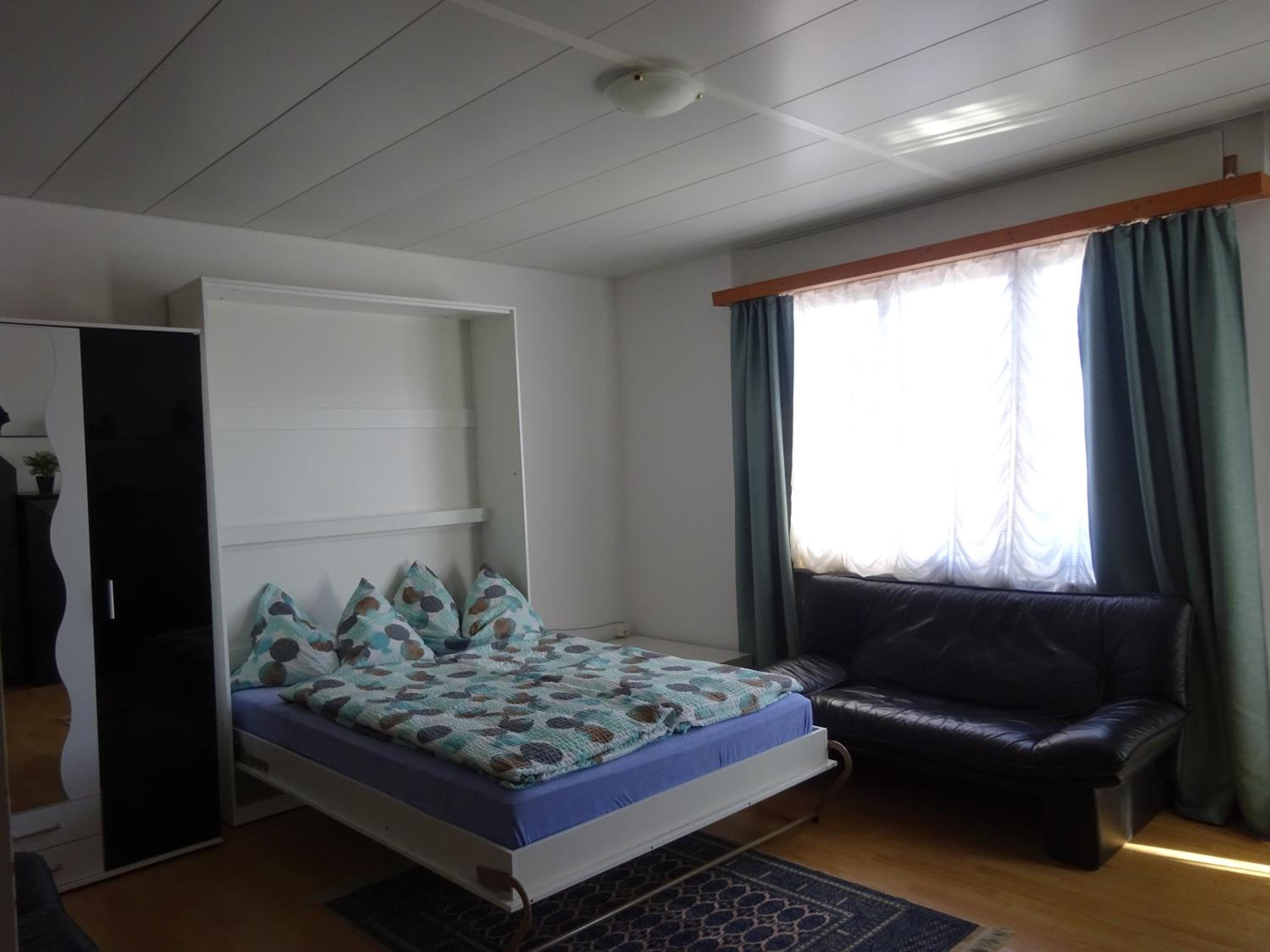 Apartment with Lake View - Photo 2