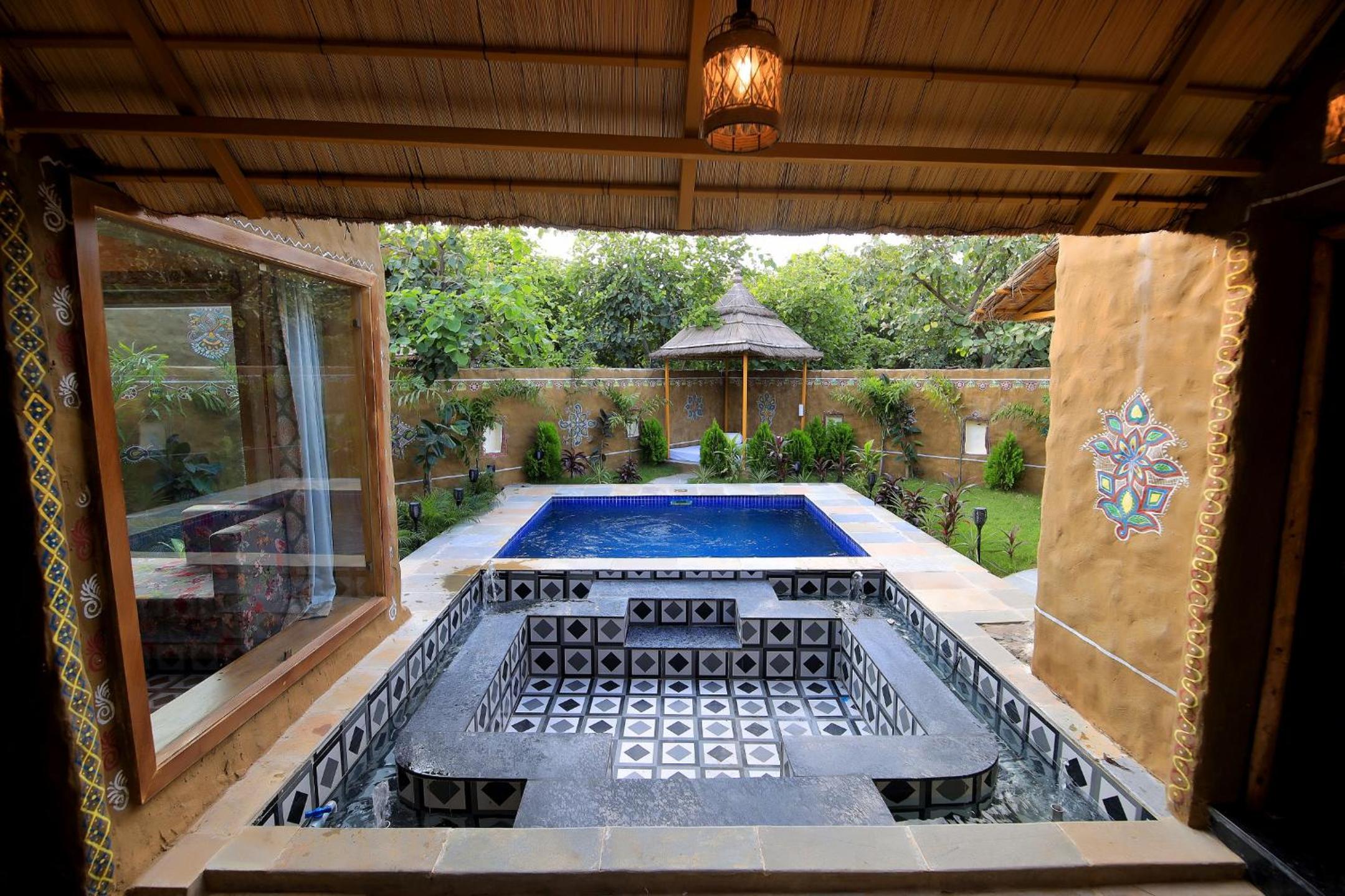 Village Suite Villa with Plunge Pool, Jacuzzi and Private Sit Out - Photo 10