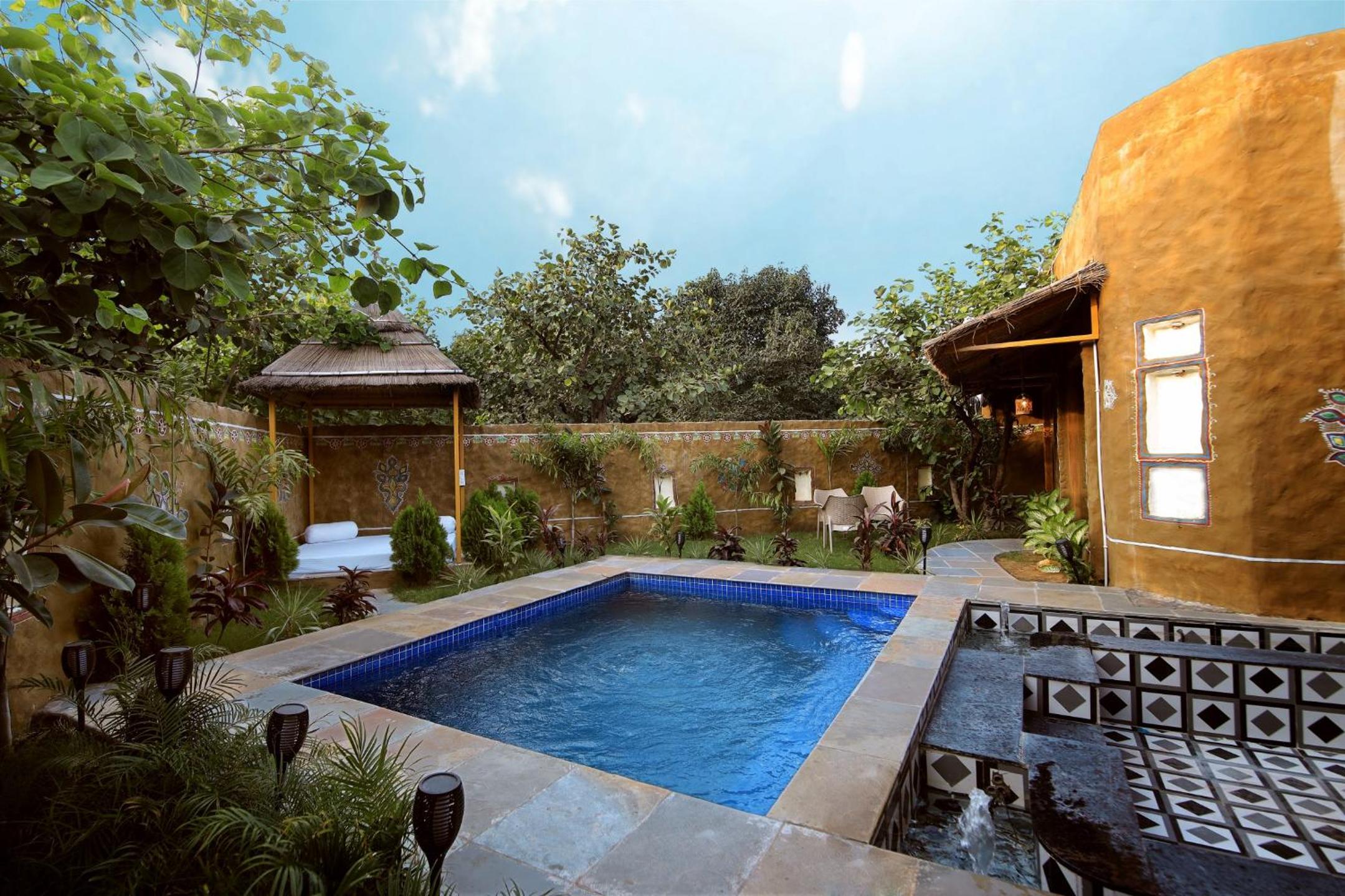 Village Suite Villa with Plunge Pool, Jacuzzi and Private Sit Out - Photo 11