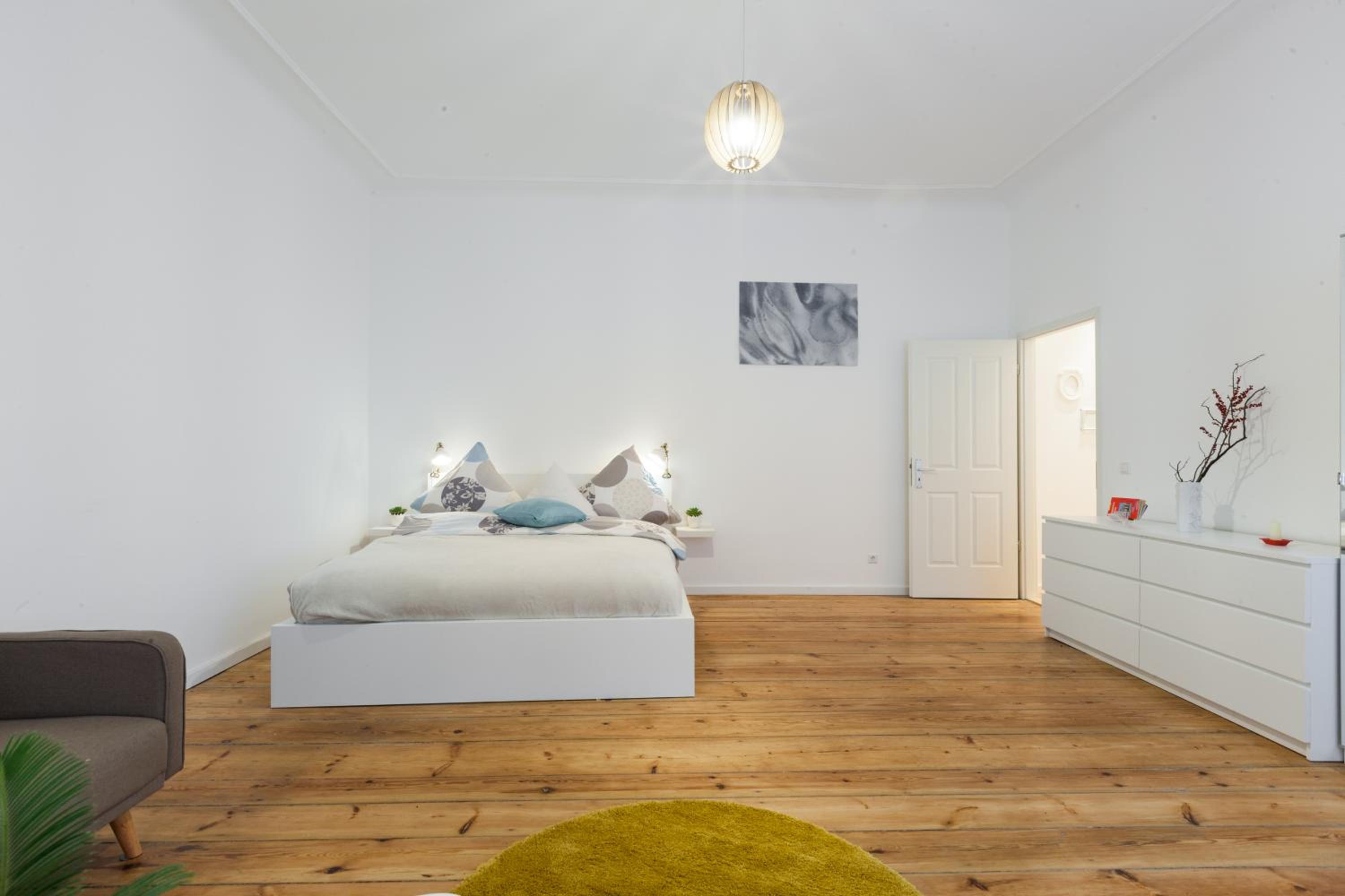 Studio Apartment photo 1