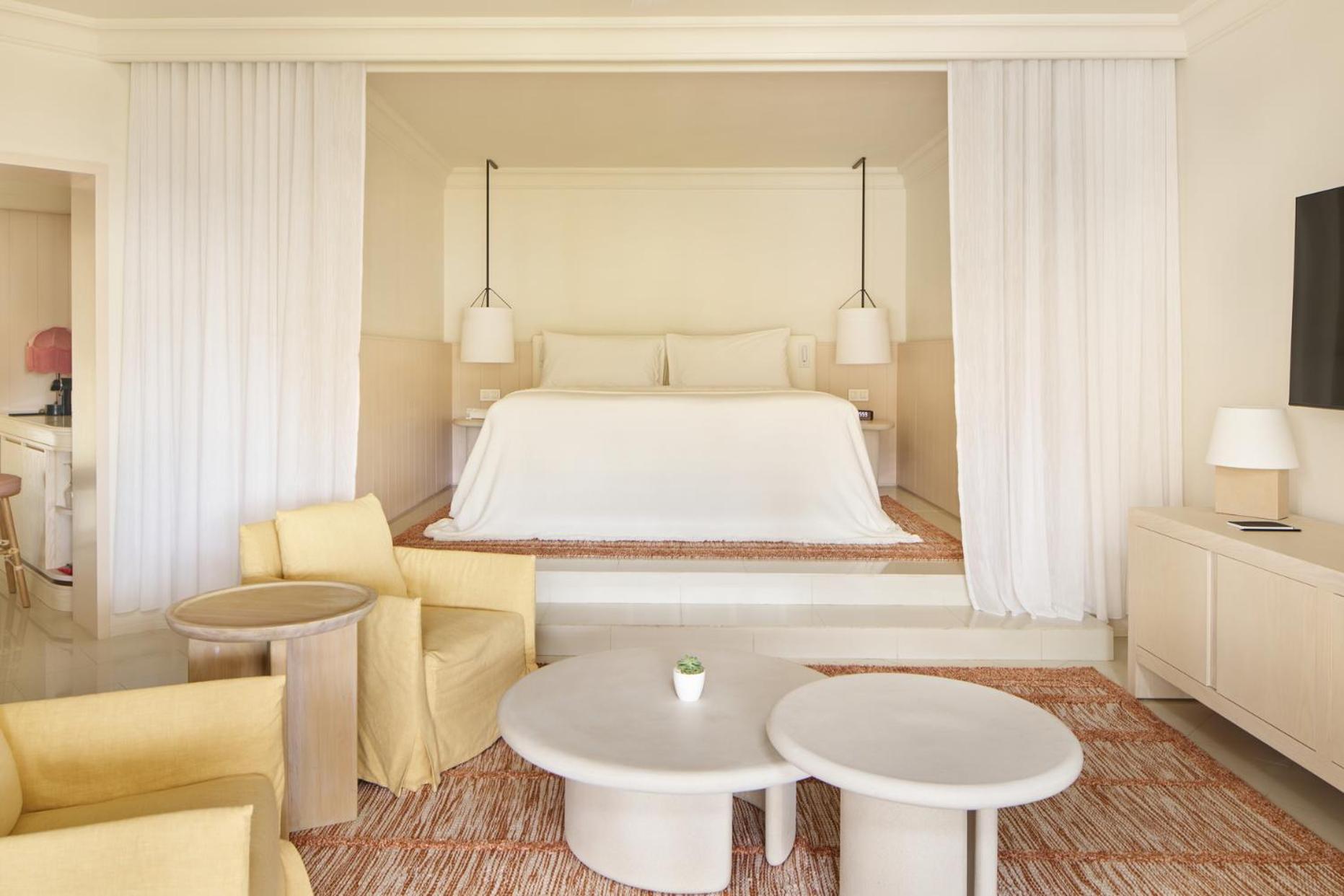 LUX* Suite - Photo 2