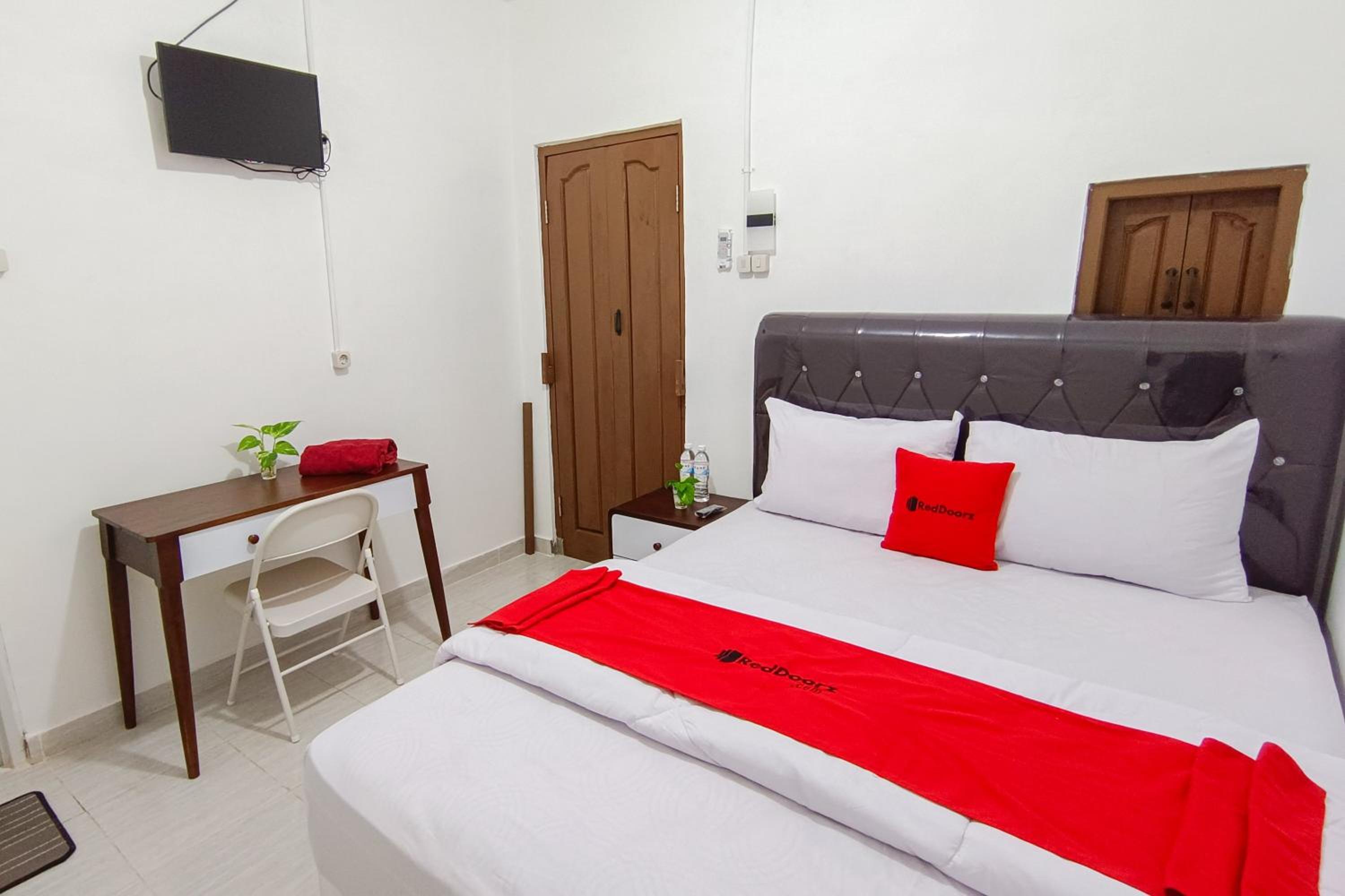Standard Double Room - Photo 2