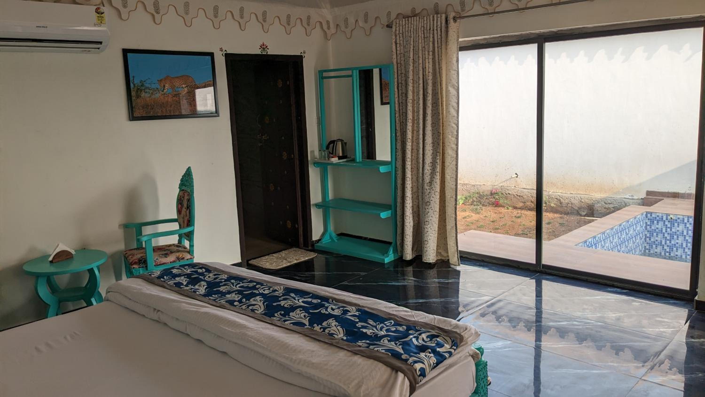 Standard King Room