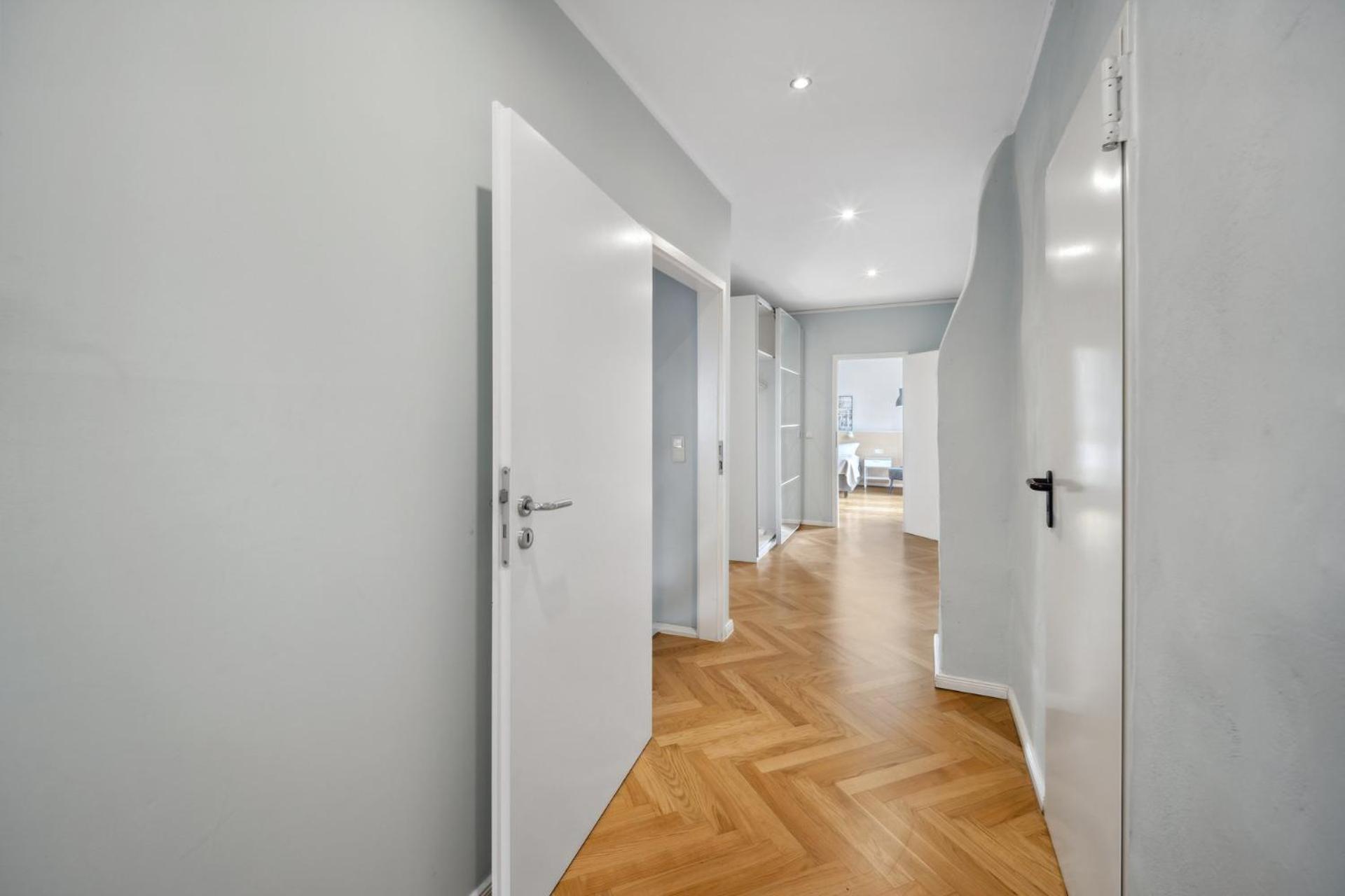 Four-Bedroom Duplex Suite with terrace  - Photo 16