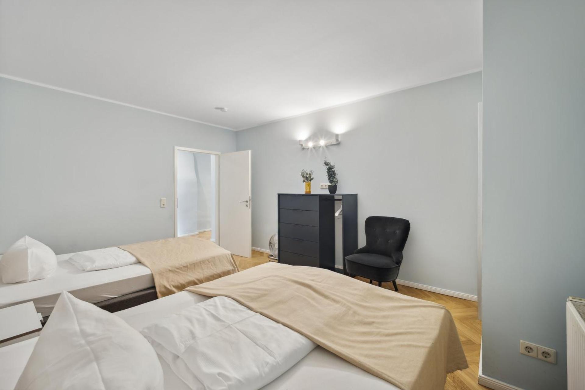 Four-Bedroom Duplex Suite with terrace  - Photo 19