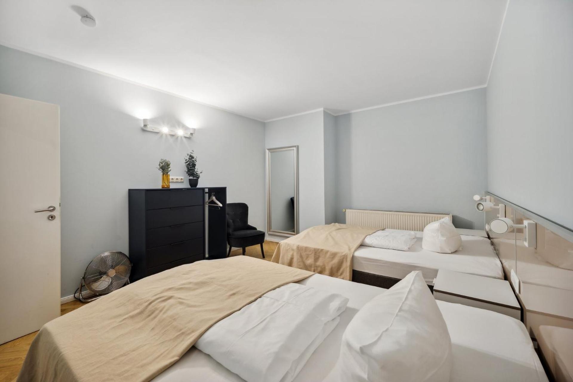 Four-Bedroom Duplex Suite with terrace  - Photo 2