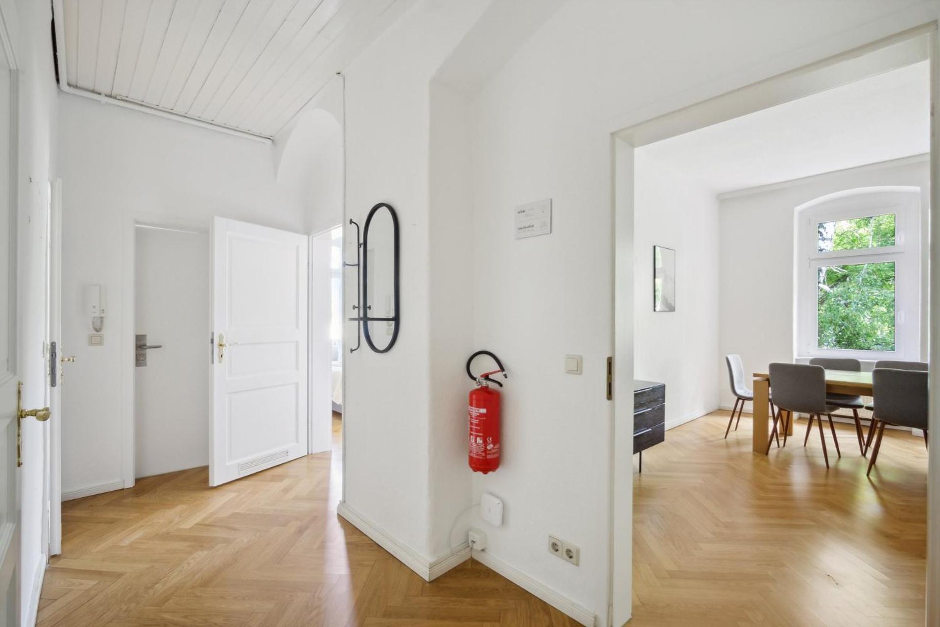 Two-Bedroom Suite - Photo 2