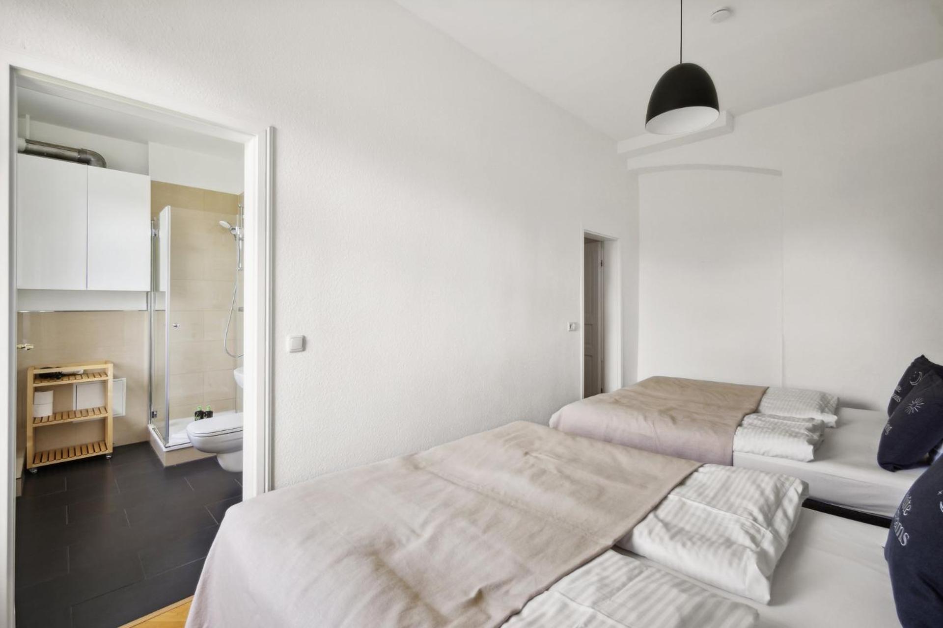 Two-Bedroom Suite - Photo 9
