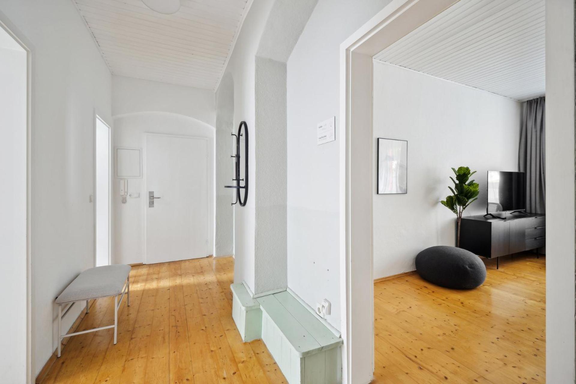 One-Bedroom Suite - Photo 15