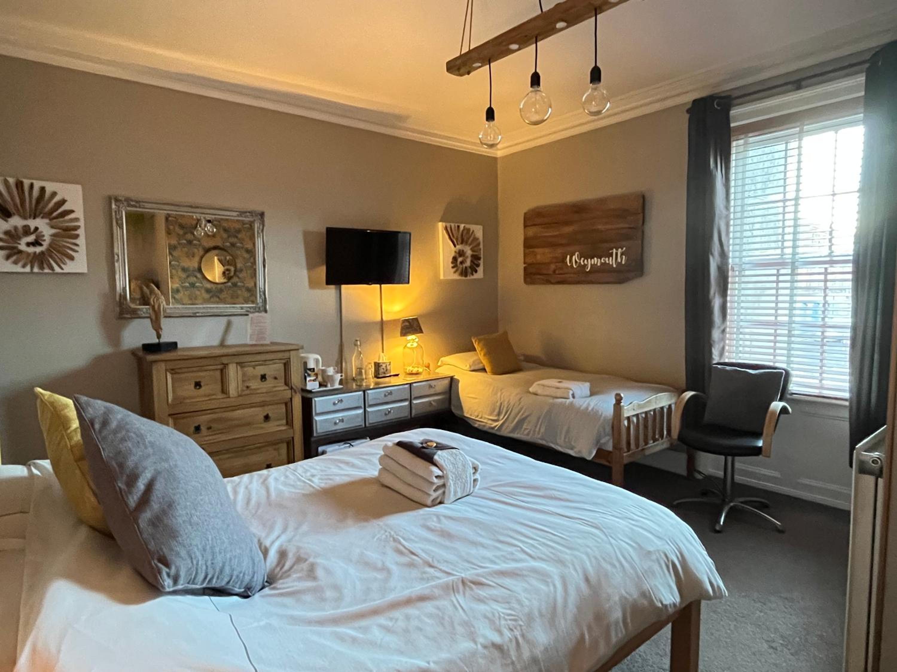 Double or Twin Room with Shower photo 1