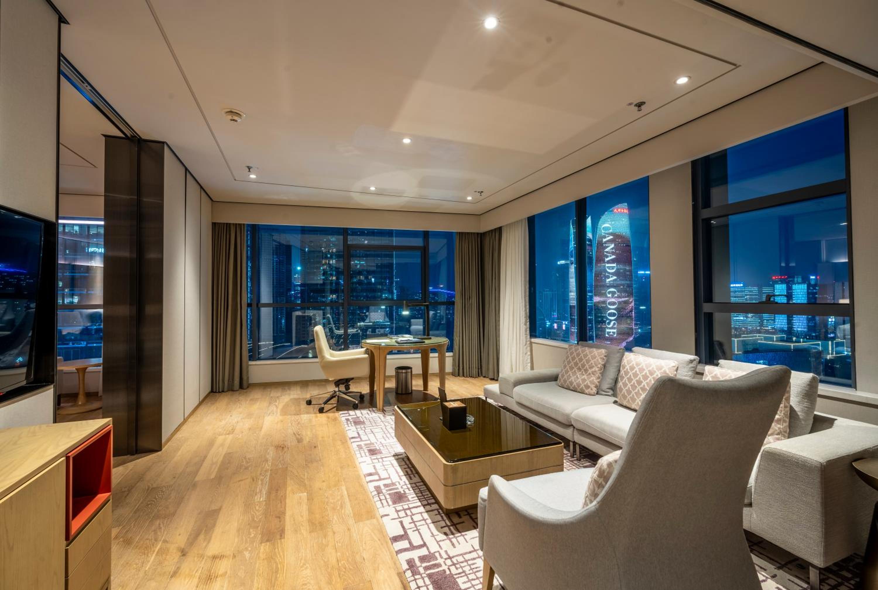 Executive Suite