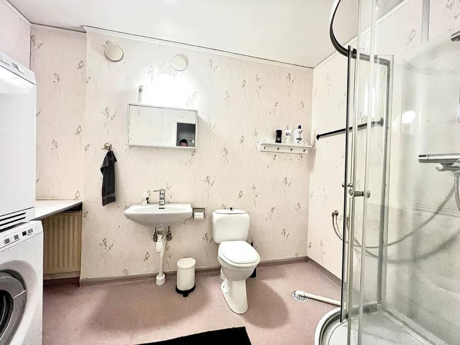 Two-Bedroom Apartment photo 2