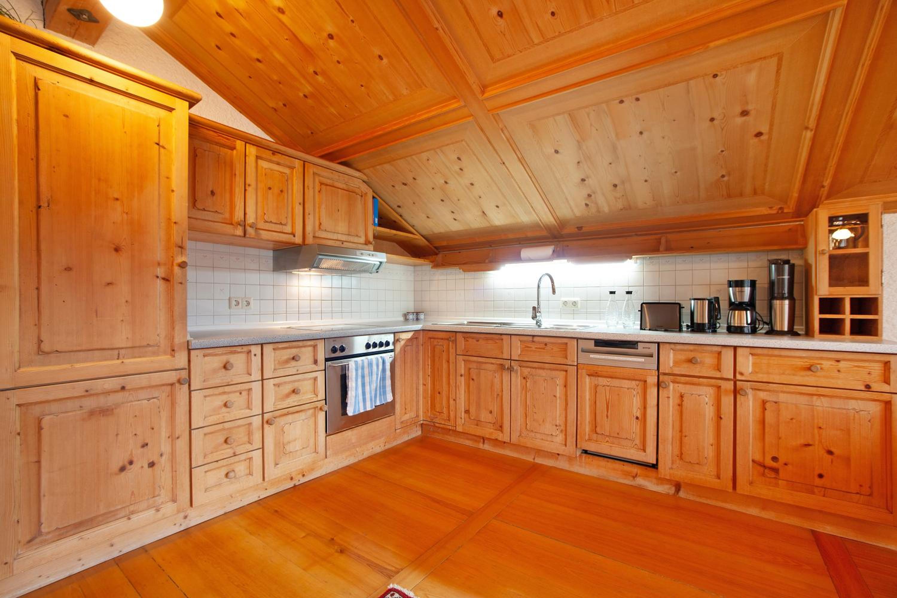 Three-Bedroom Premium Apartment with Balcony photo 2