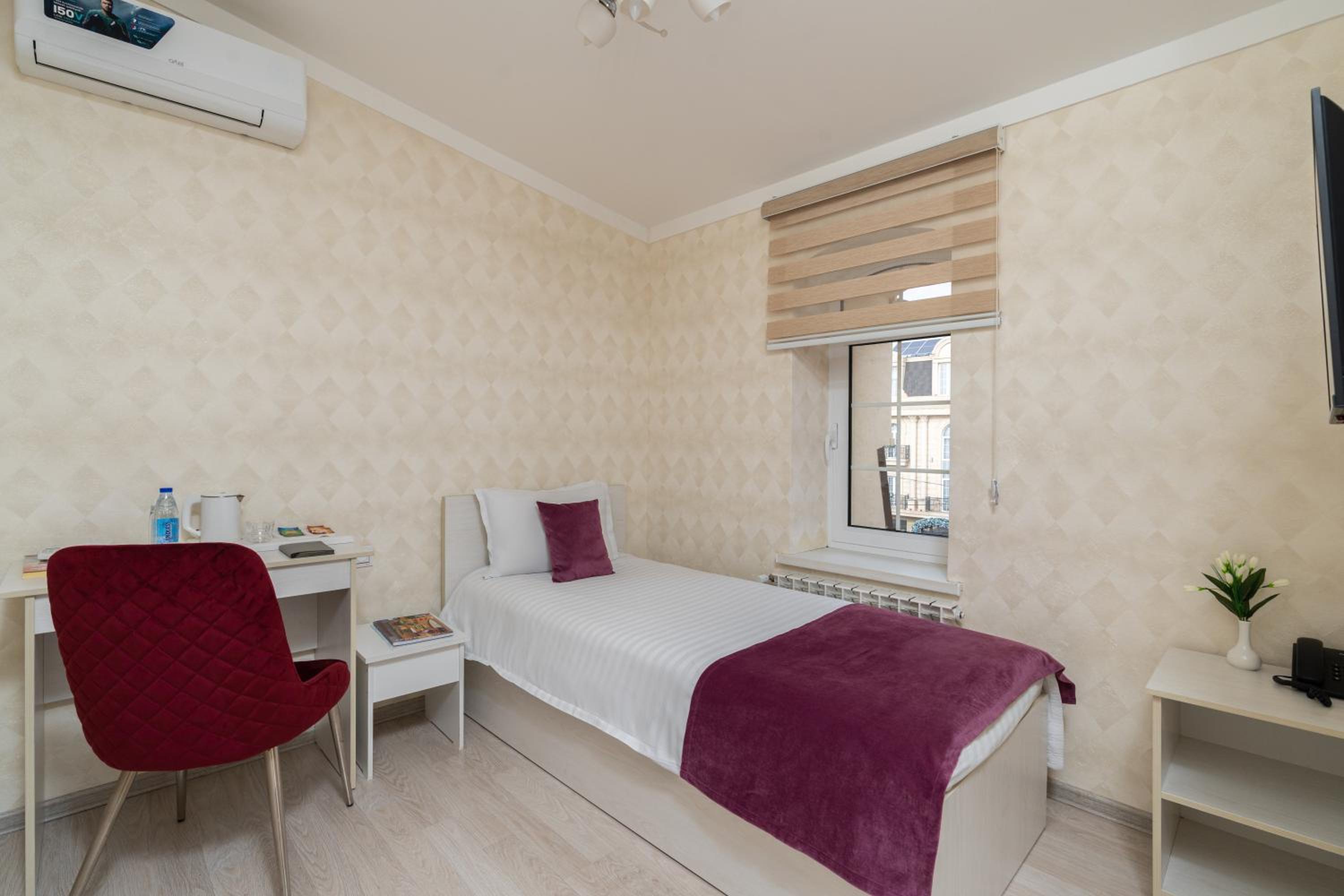 Single Room - Photo 5