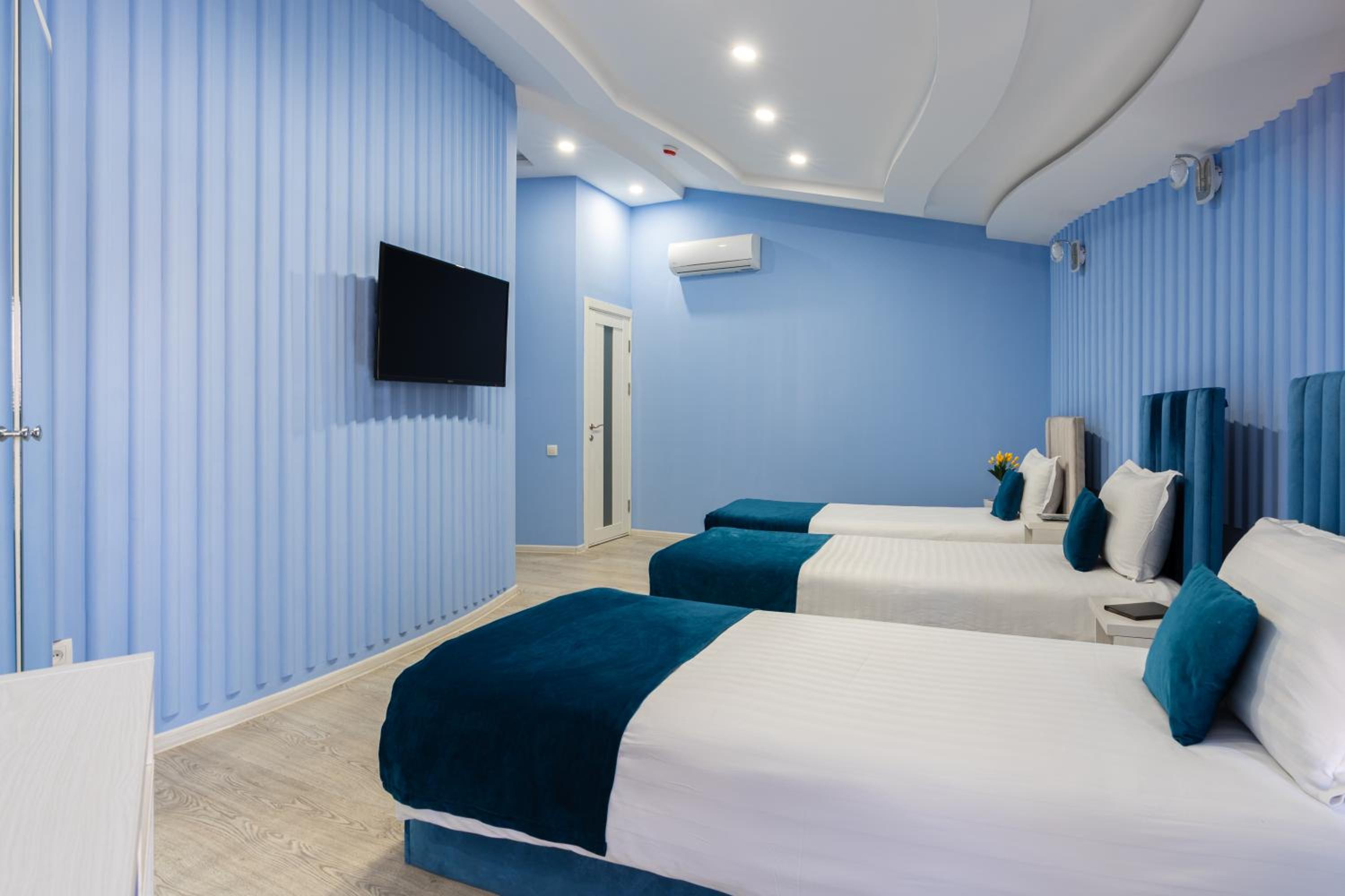 Standard Triple Room - Photo 6