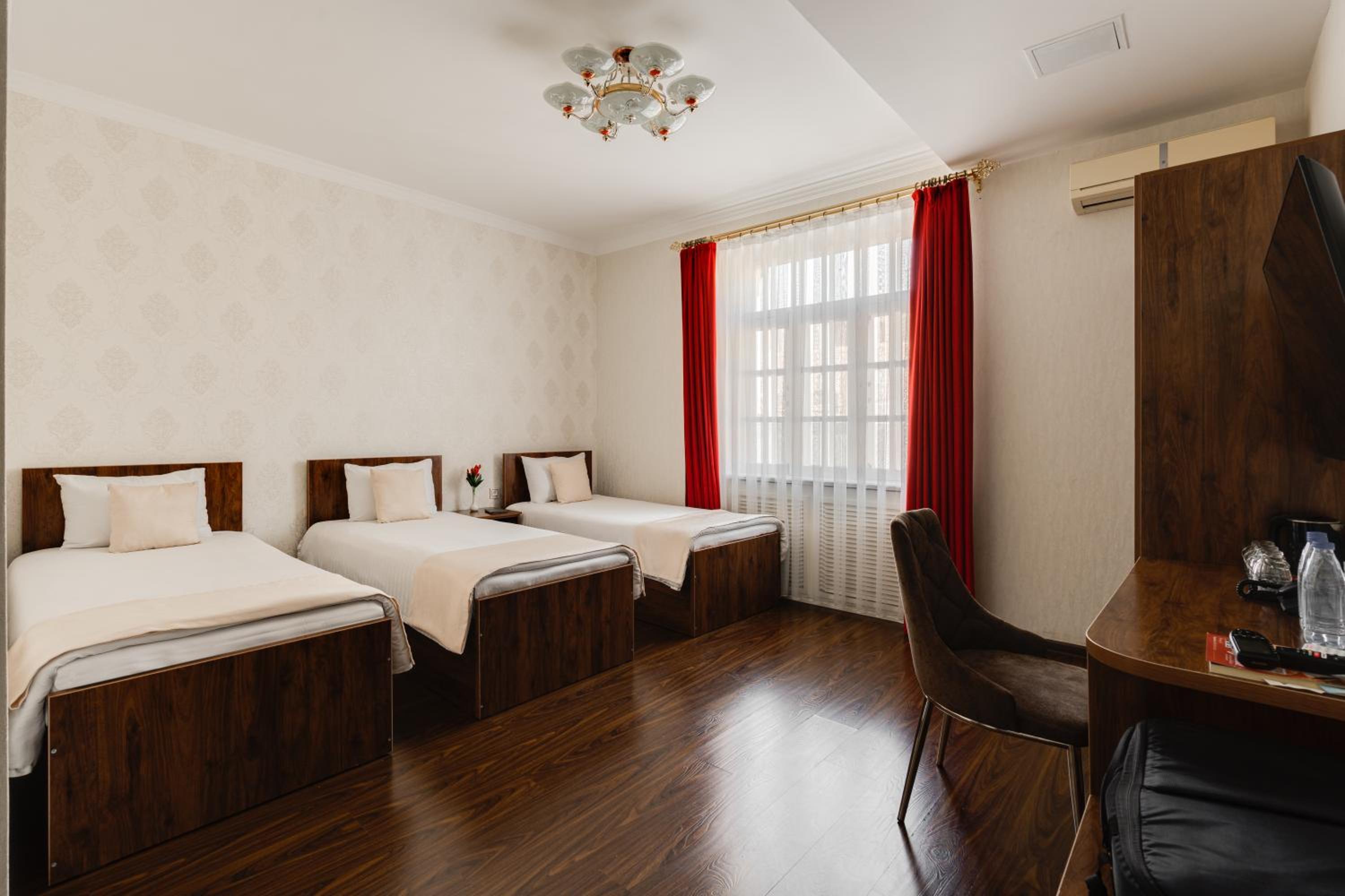 Standard Triple Room - Photo 2