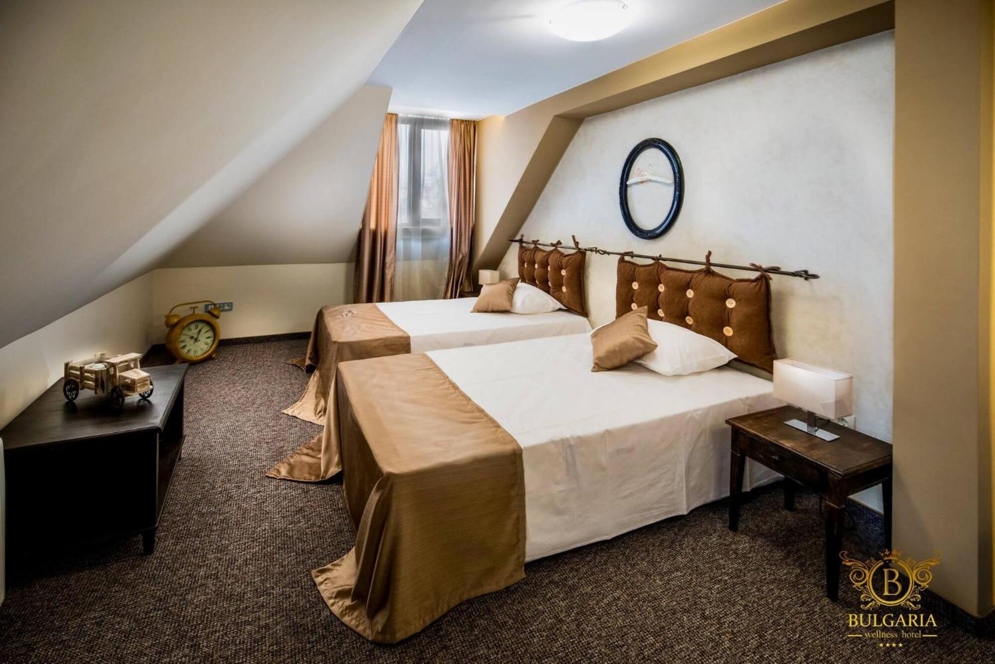 Twin Room - Photo 8