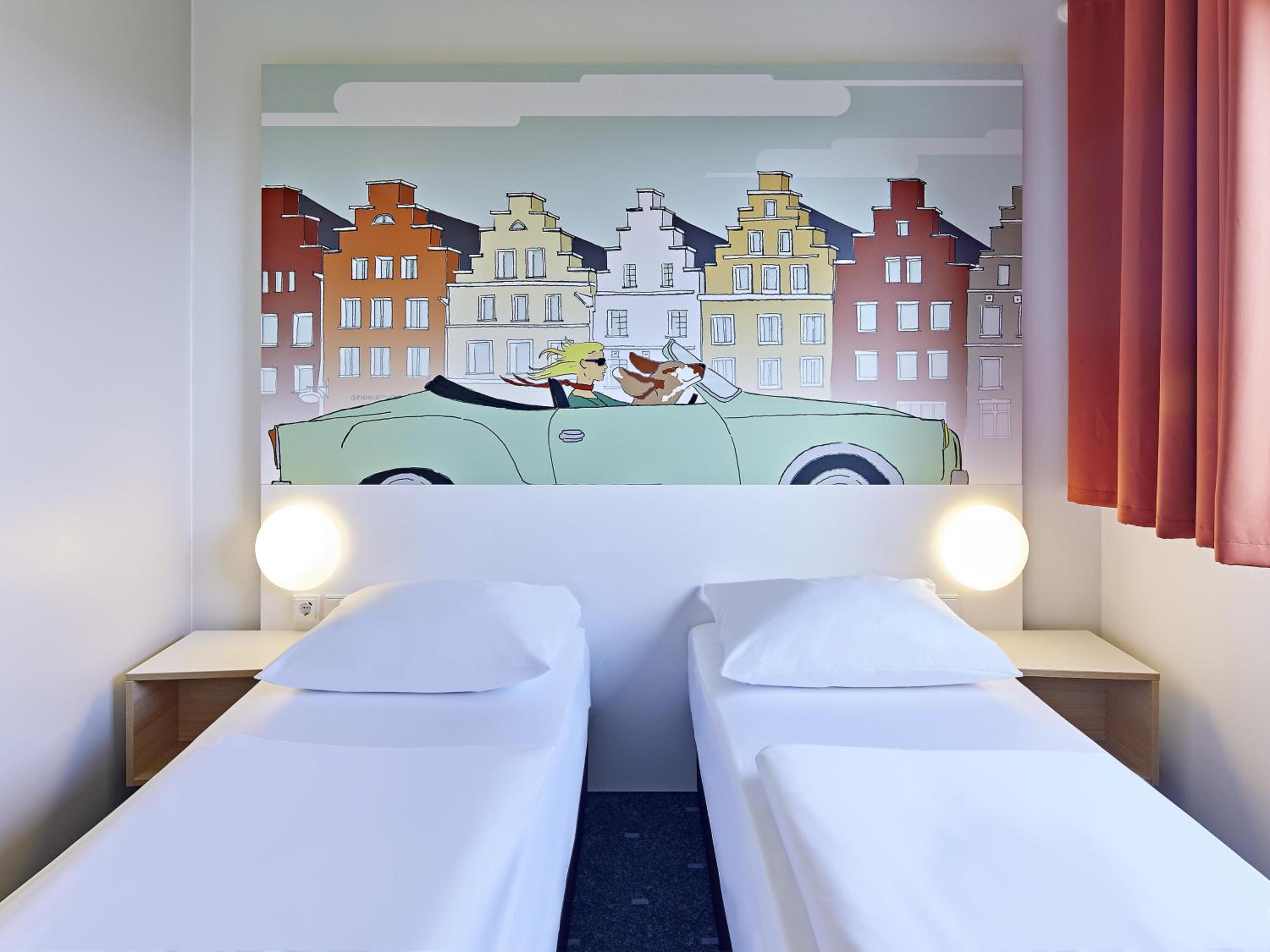 Twin Room - Photo 2
