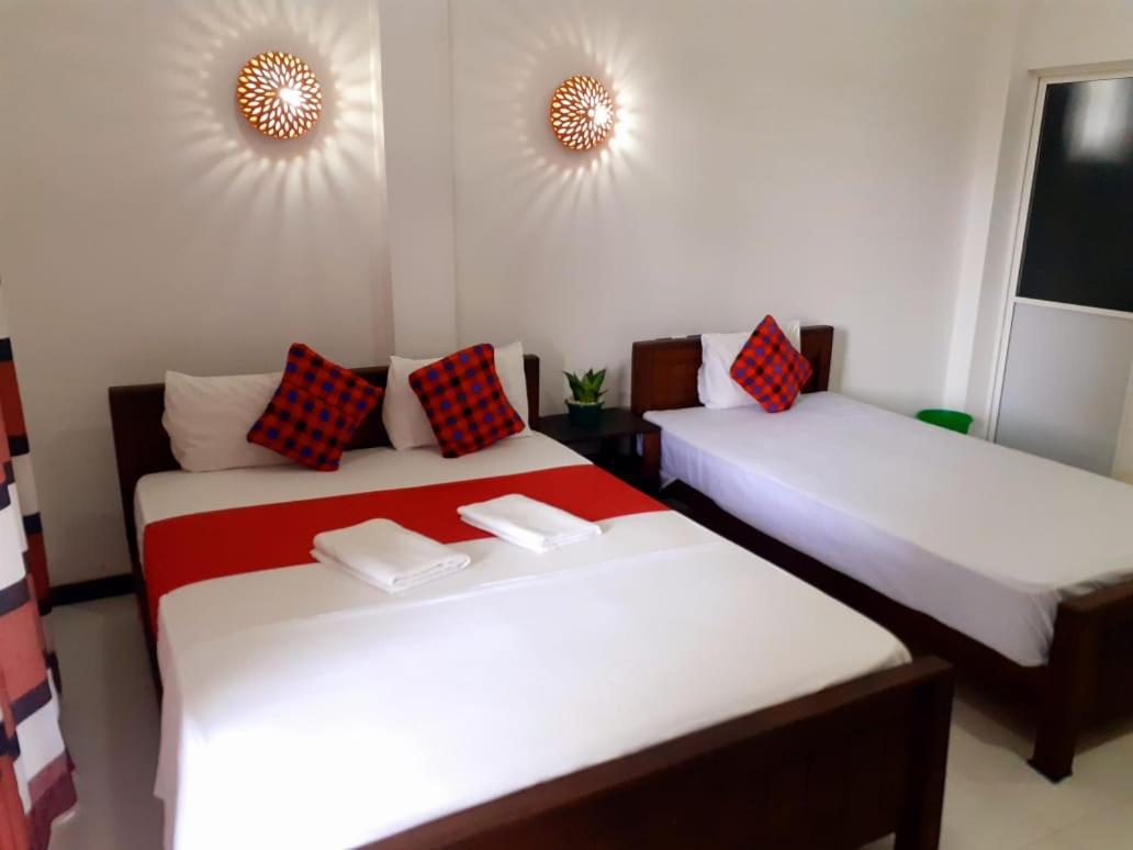 Deluxe Double Room (2 Adults + 1 Child) photo 1