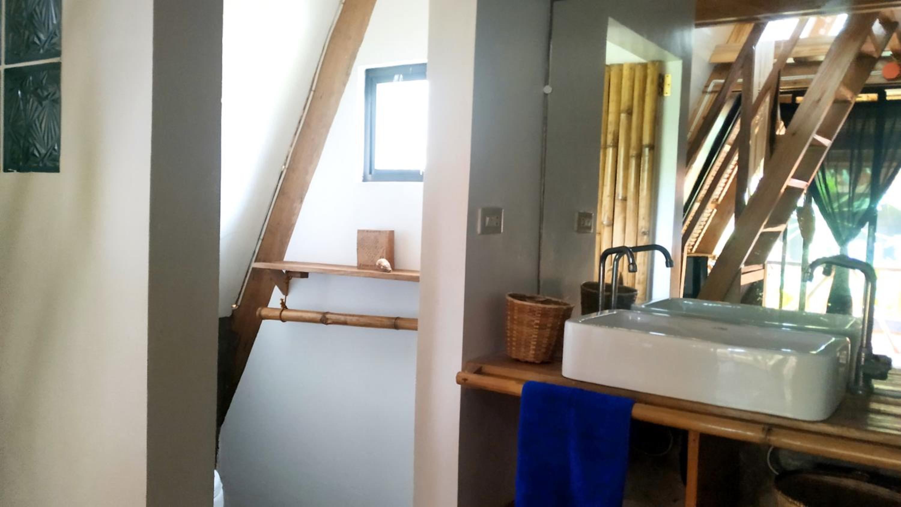 Loft - Photo 2