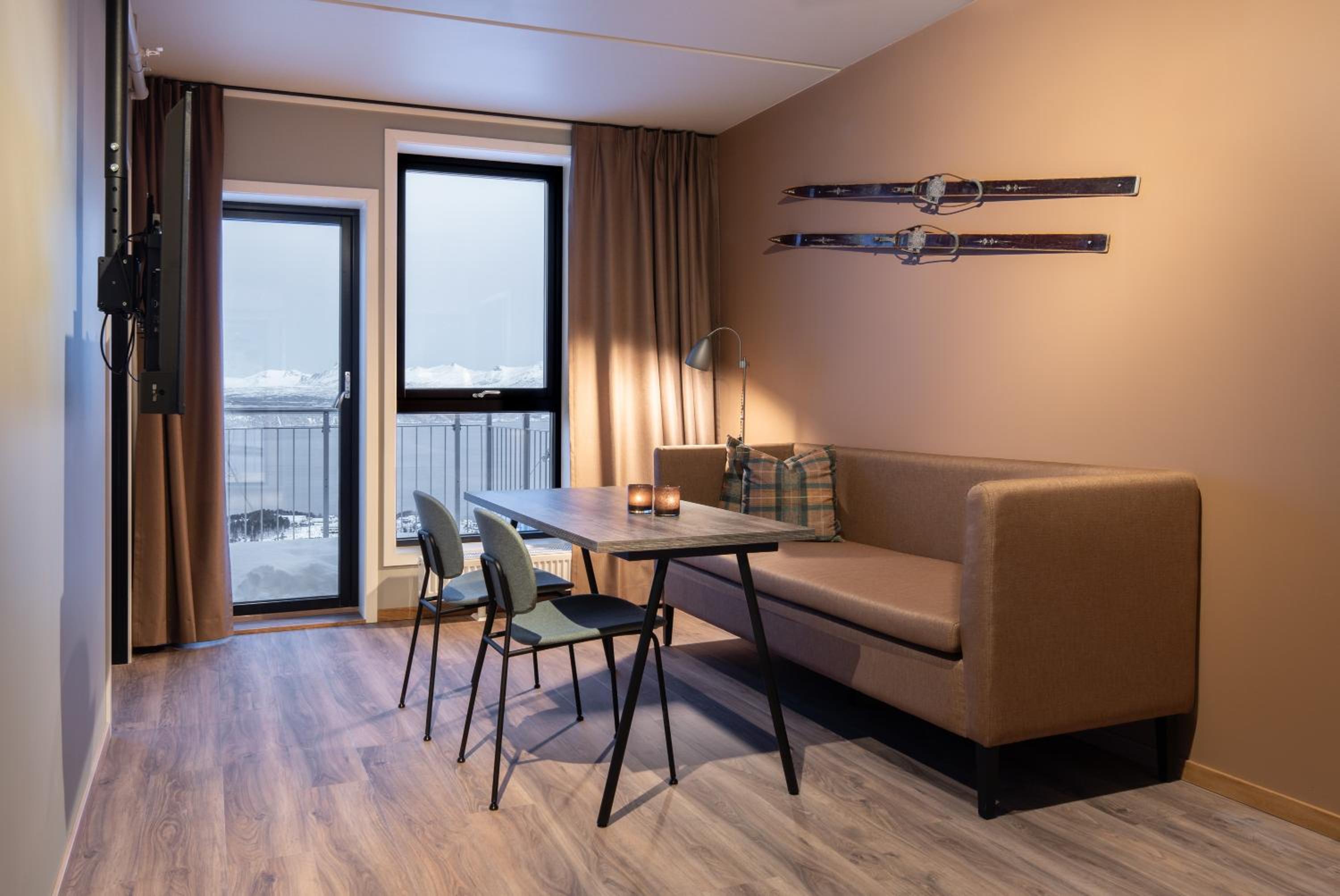 One-Bedroom Apartment