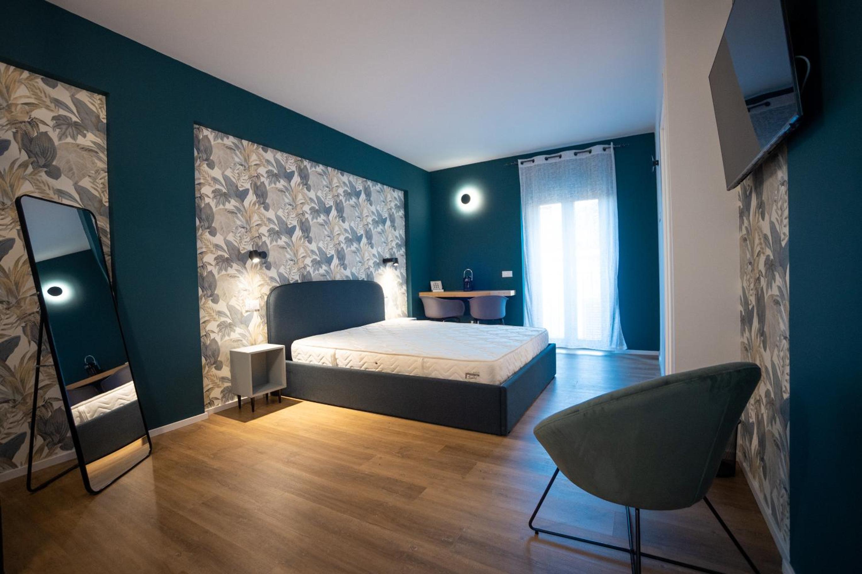 Double Room with Private Bathroom photo 2