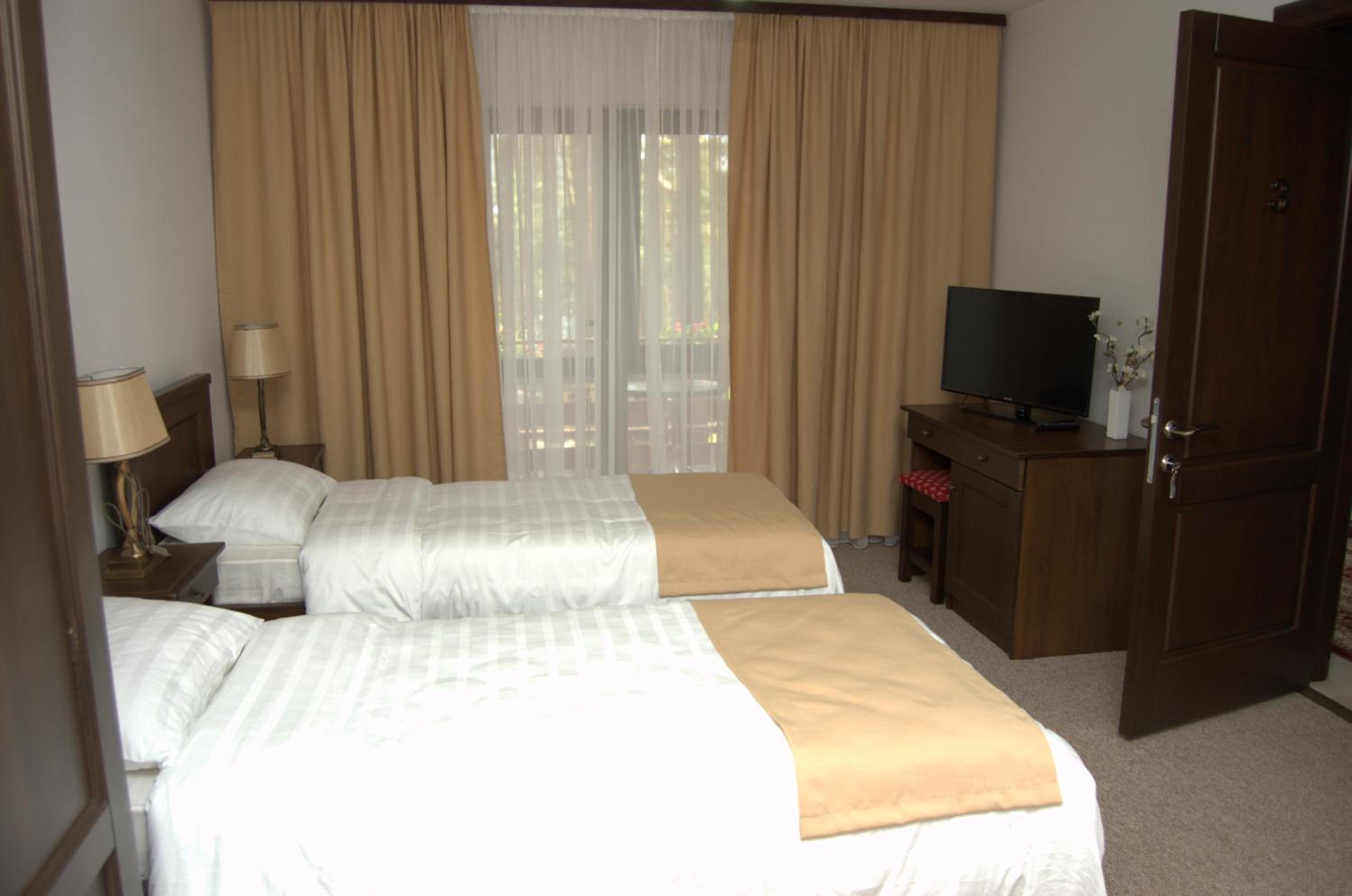 Triple Room with Balcony - Photo 3