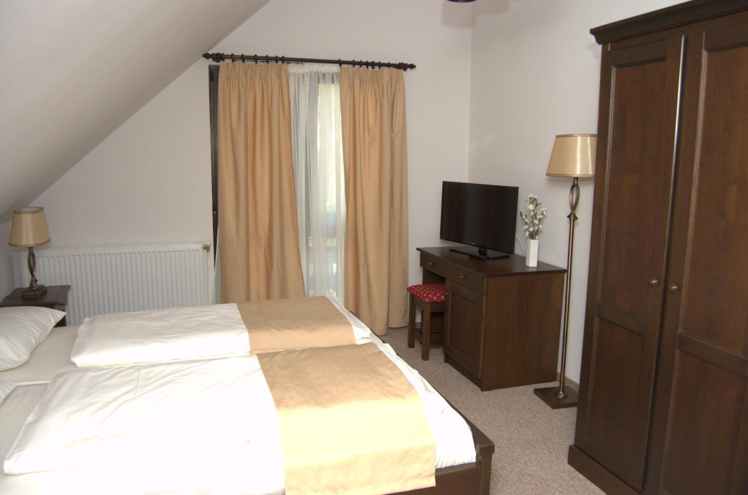 Superior Triple Room - Photo 2