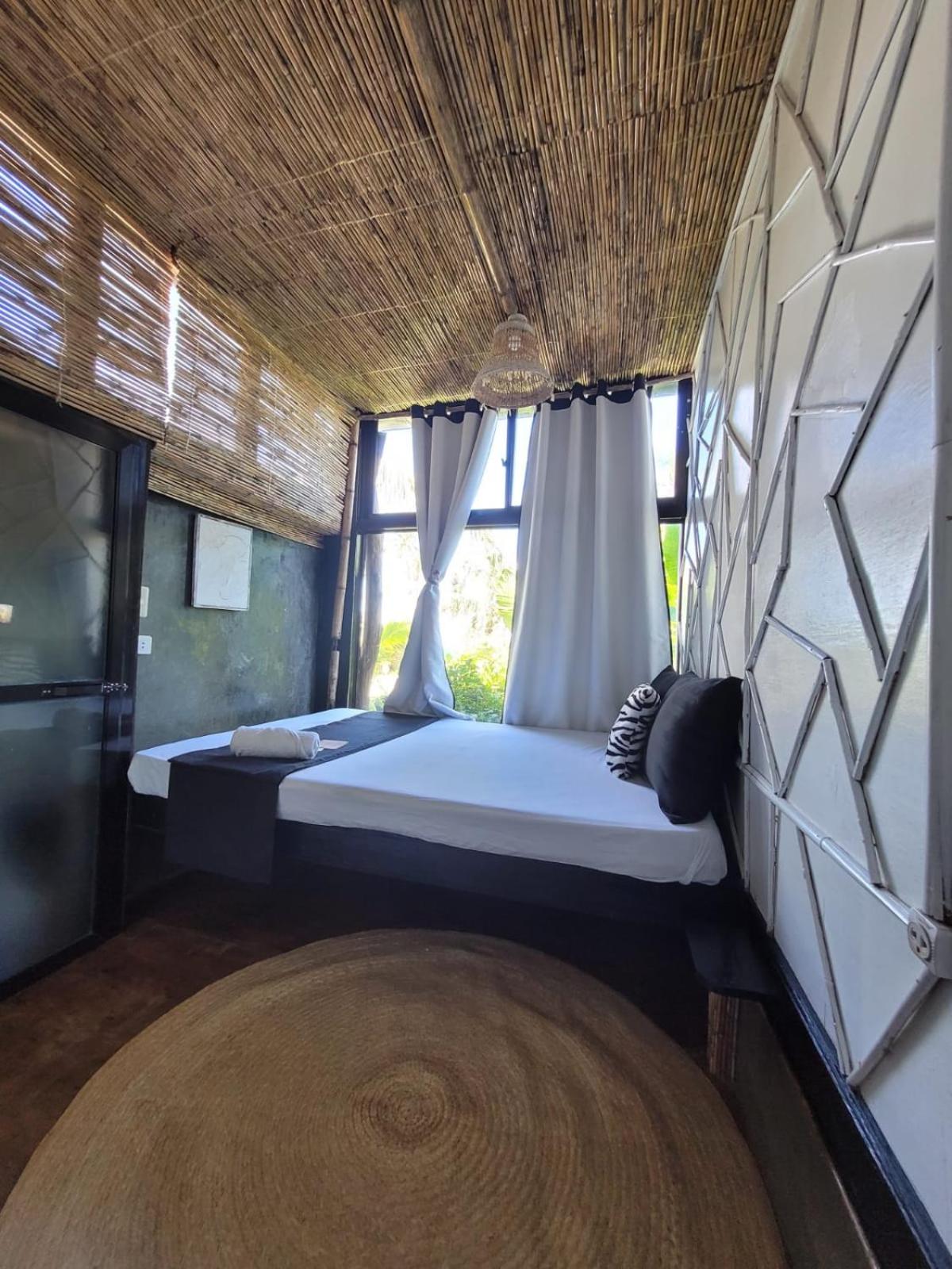 Budget Double Room - Photo 14