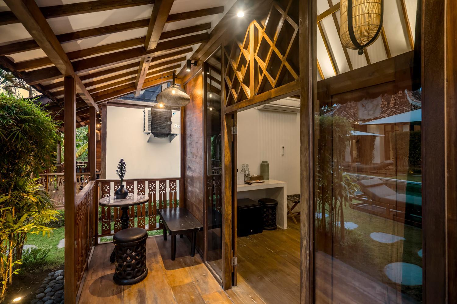 Deluxe Bungalow with Garden View - Photo 6