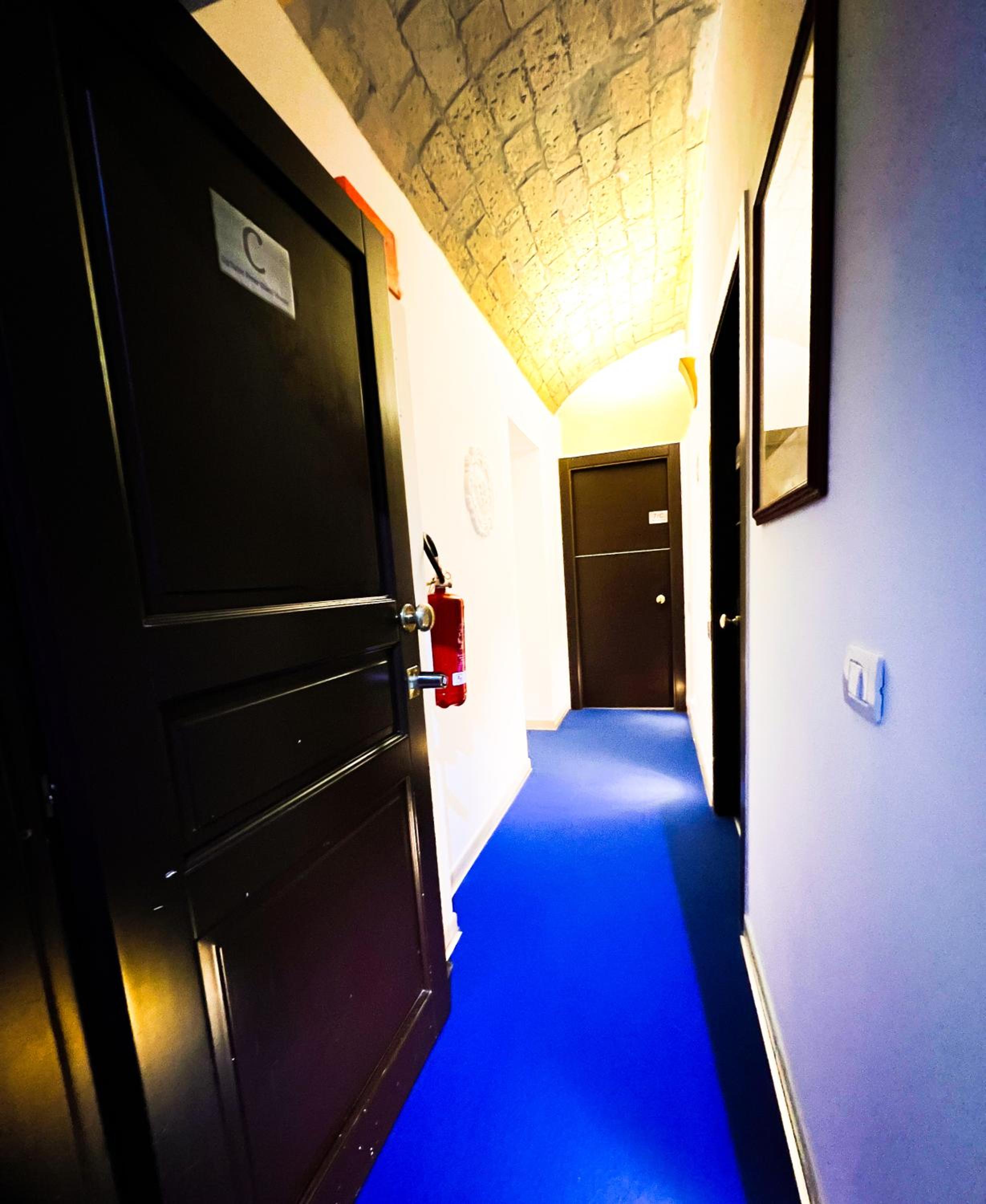 Classic Quadruple Room photo 2