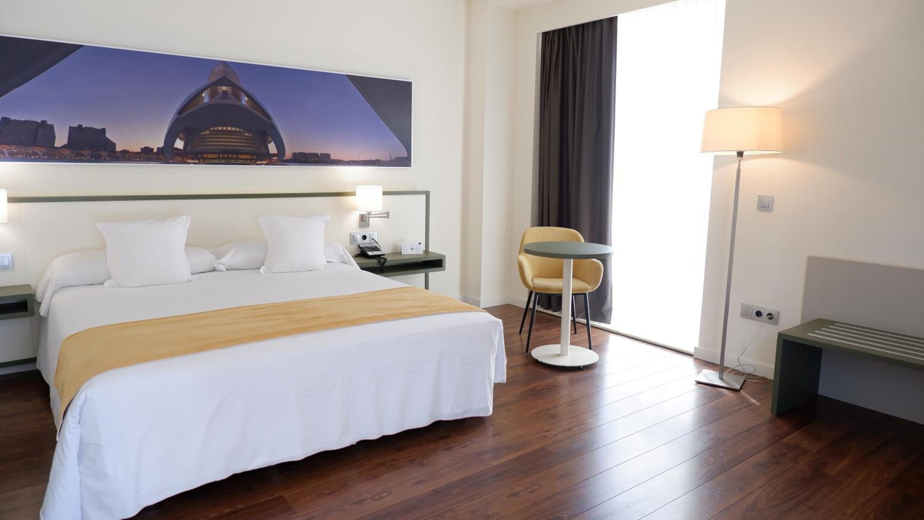 Deluxe Family Suite photo 2