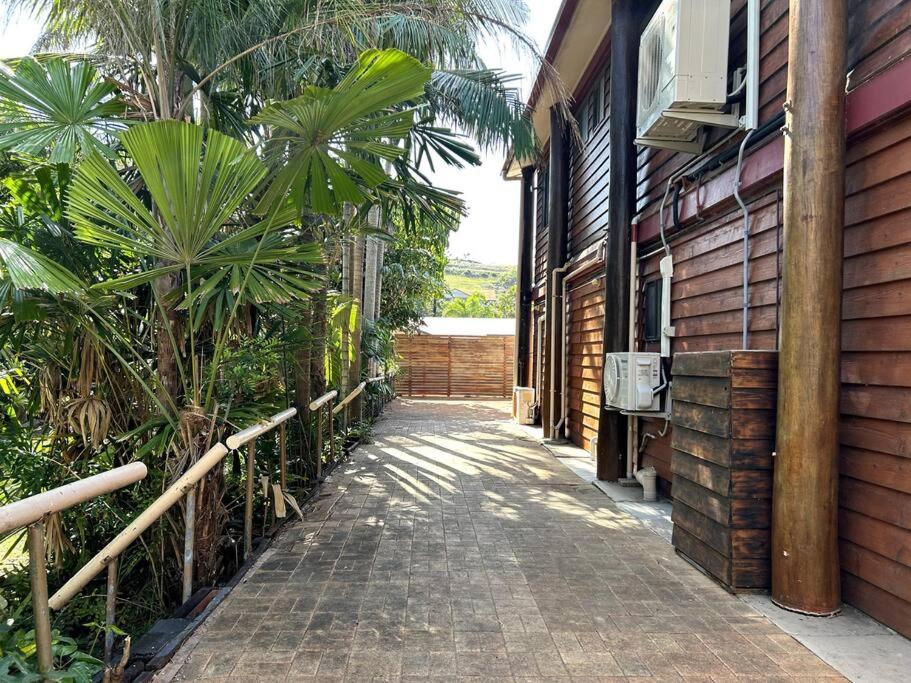 Four-Bedroom House photo 2