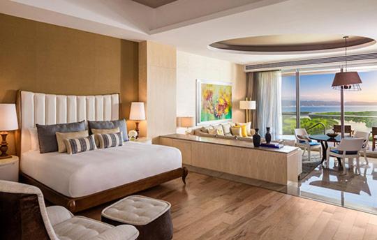 King Suite With Balcony