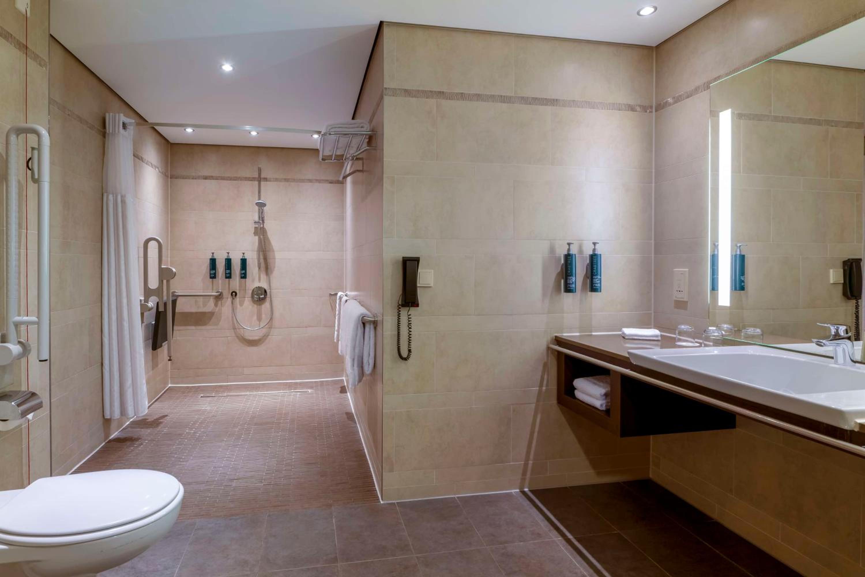 King Studio - Accessible - City Wing - Photo 8
