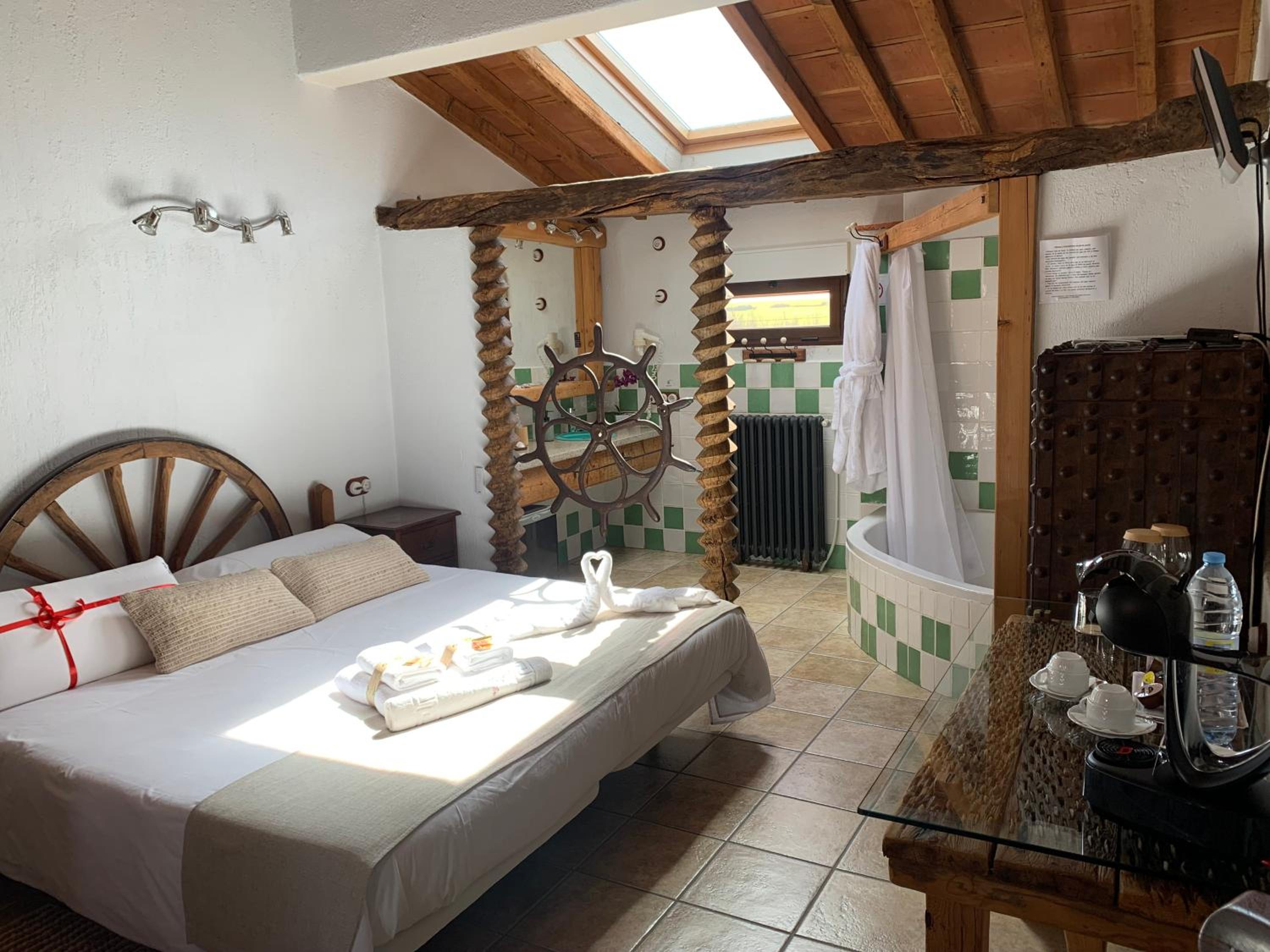 Suite Queen con Bañera de Hidromasaje