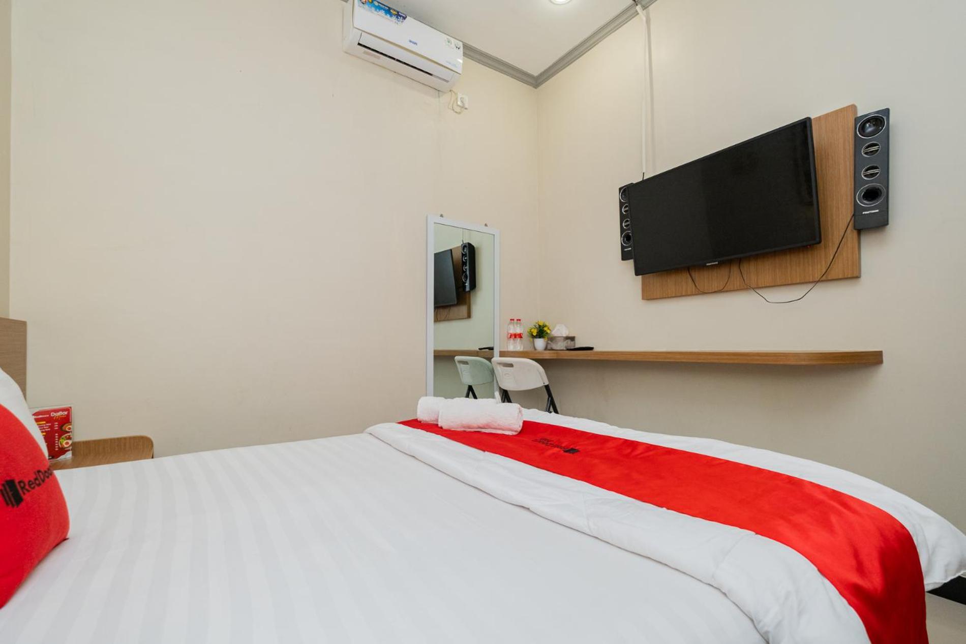 Double Room - Photo 18