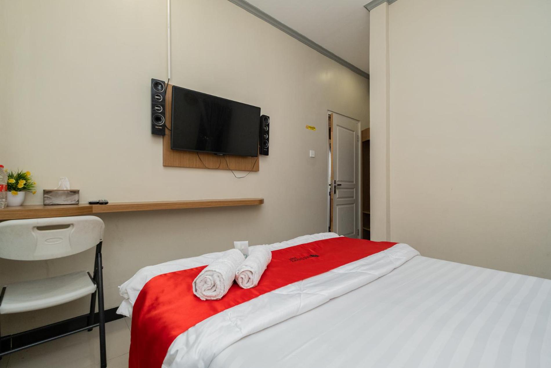 Double Room - Photo 17