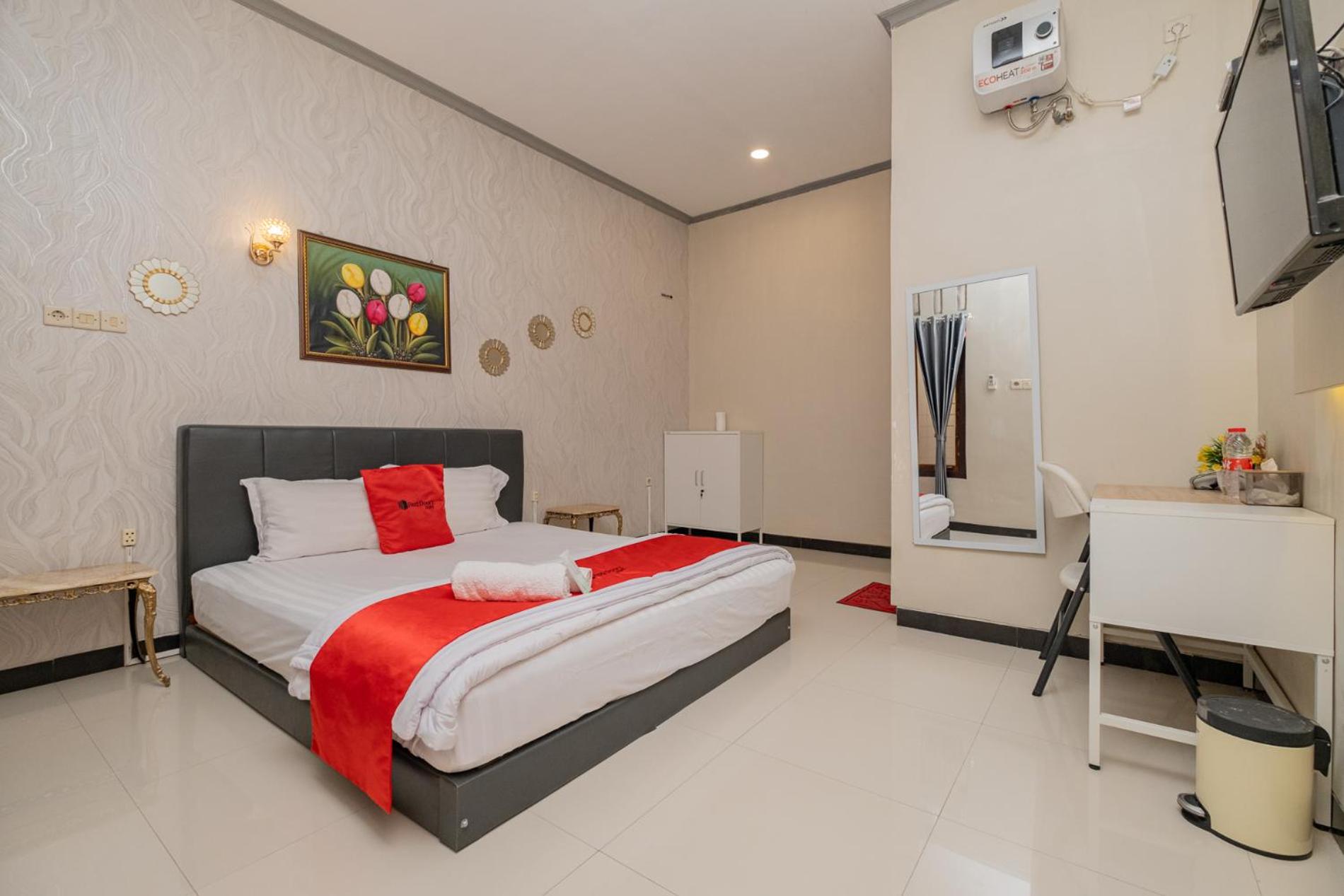 Double Room - Photo 16