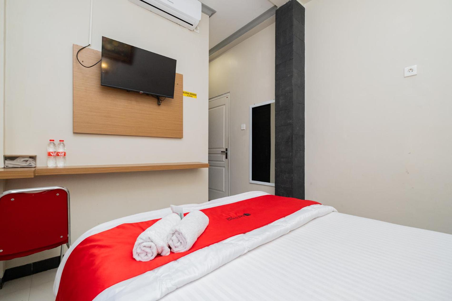 Double Room - Photo 15