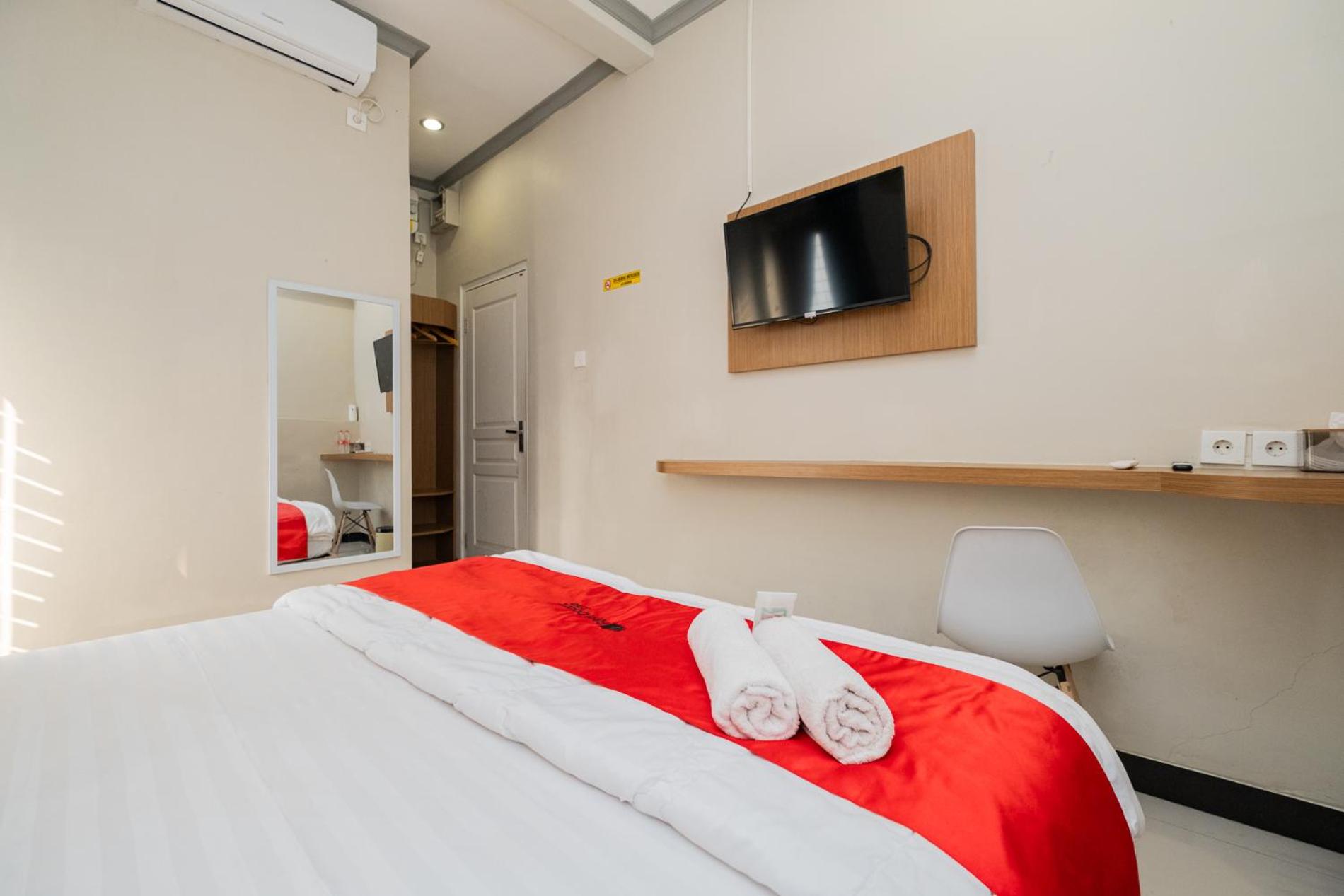 Double Room - Photo 14