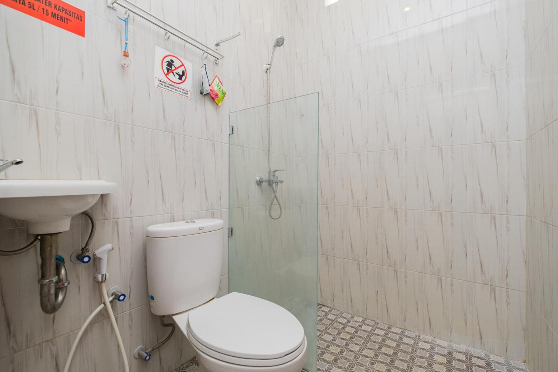 Double Room - Photo 11