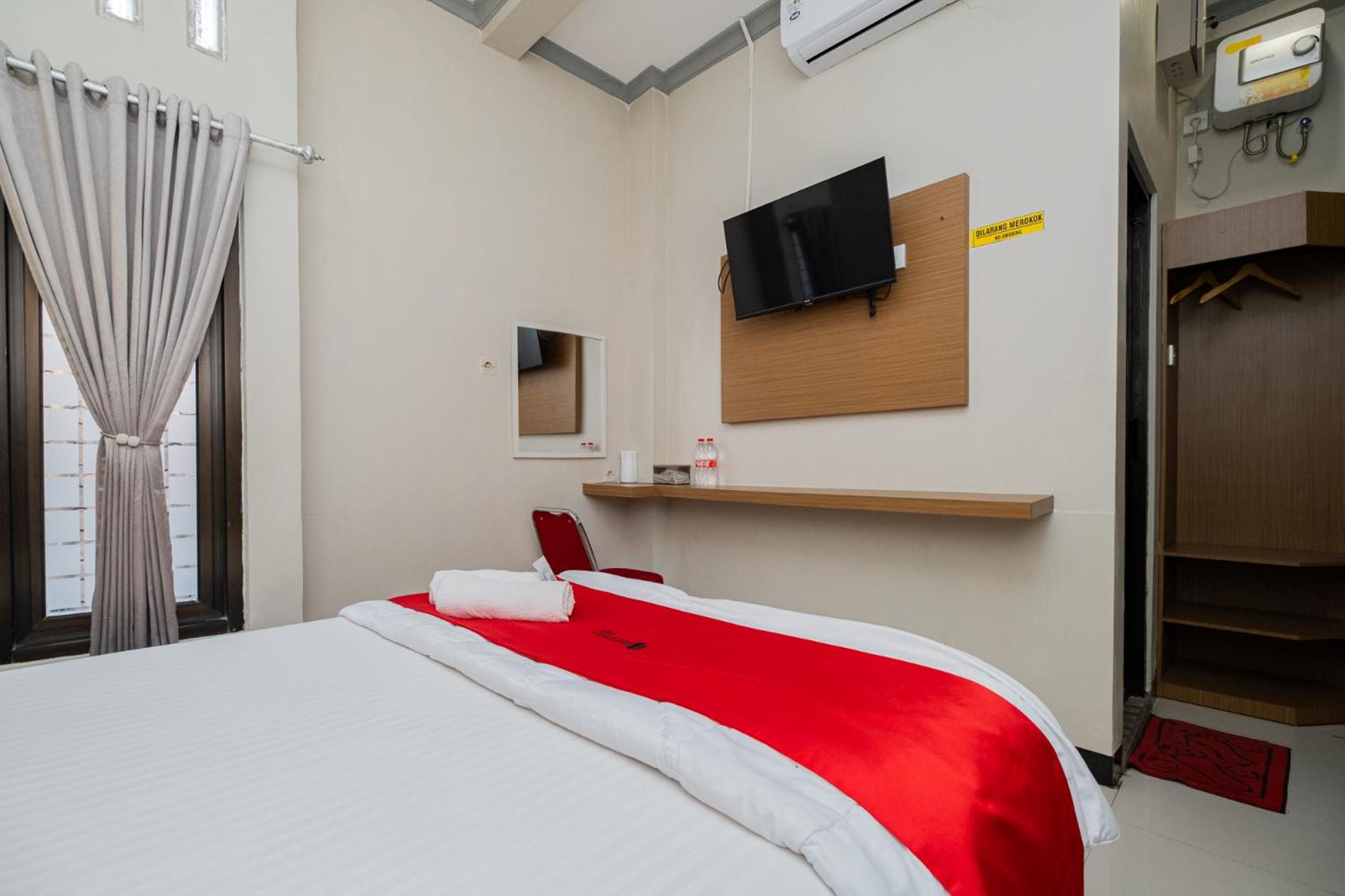 Double Room - Photo 6