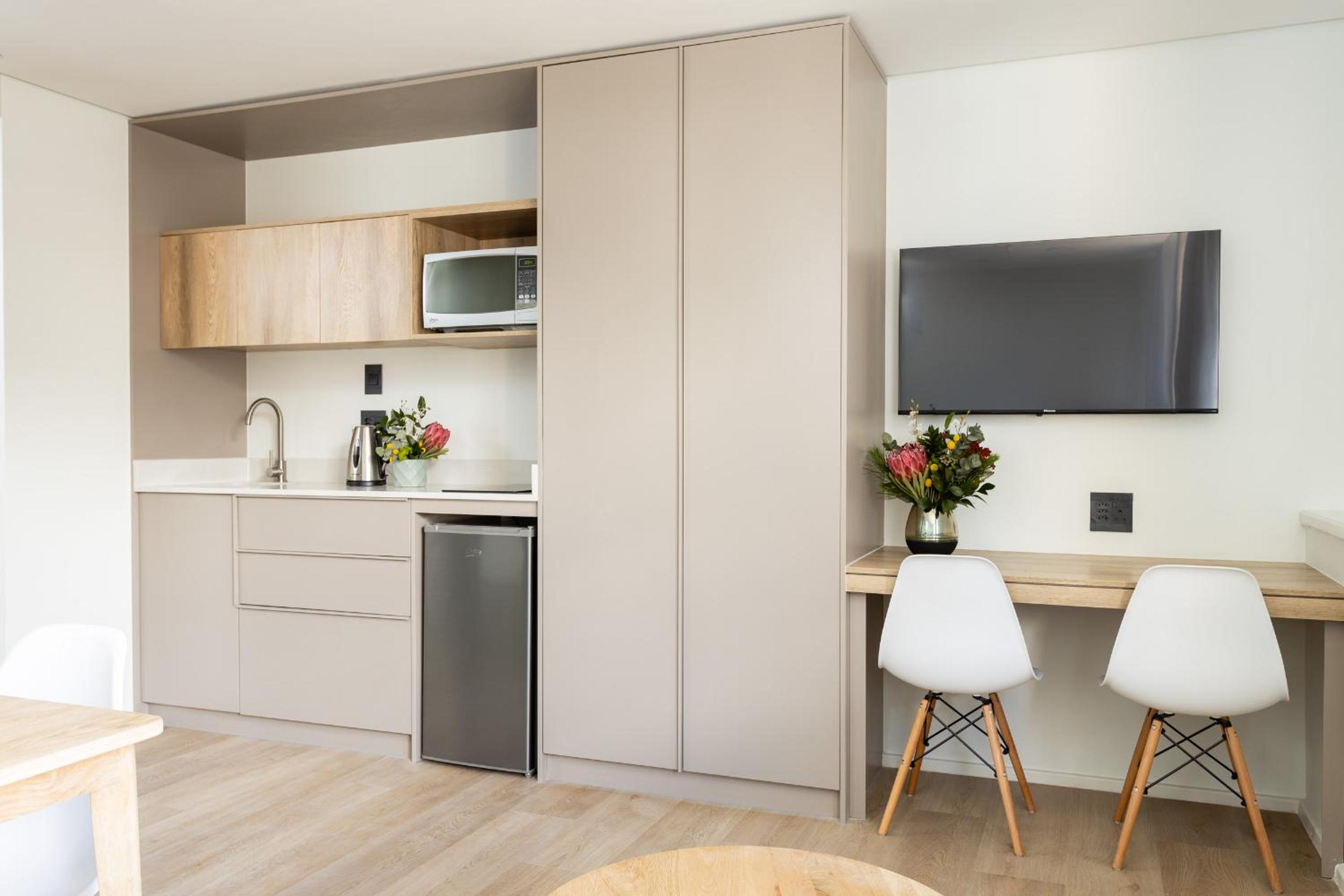One-Bedroom Apartment - Photo 5