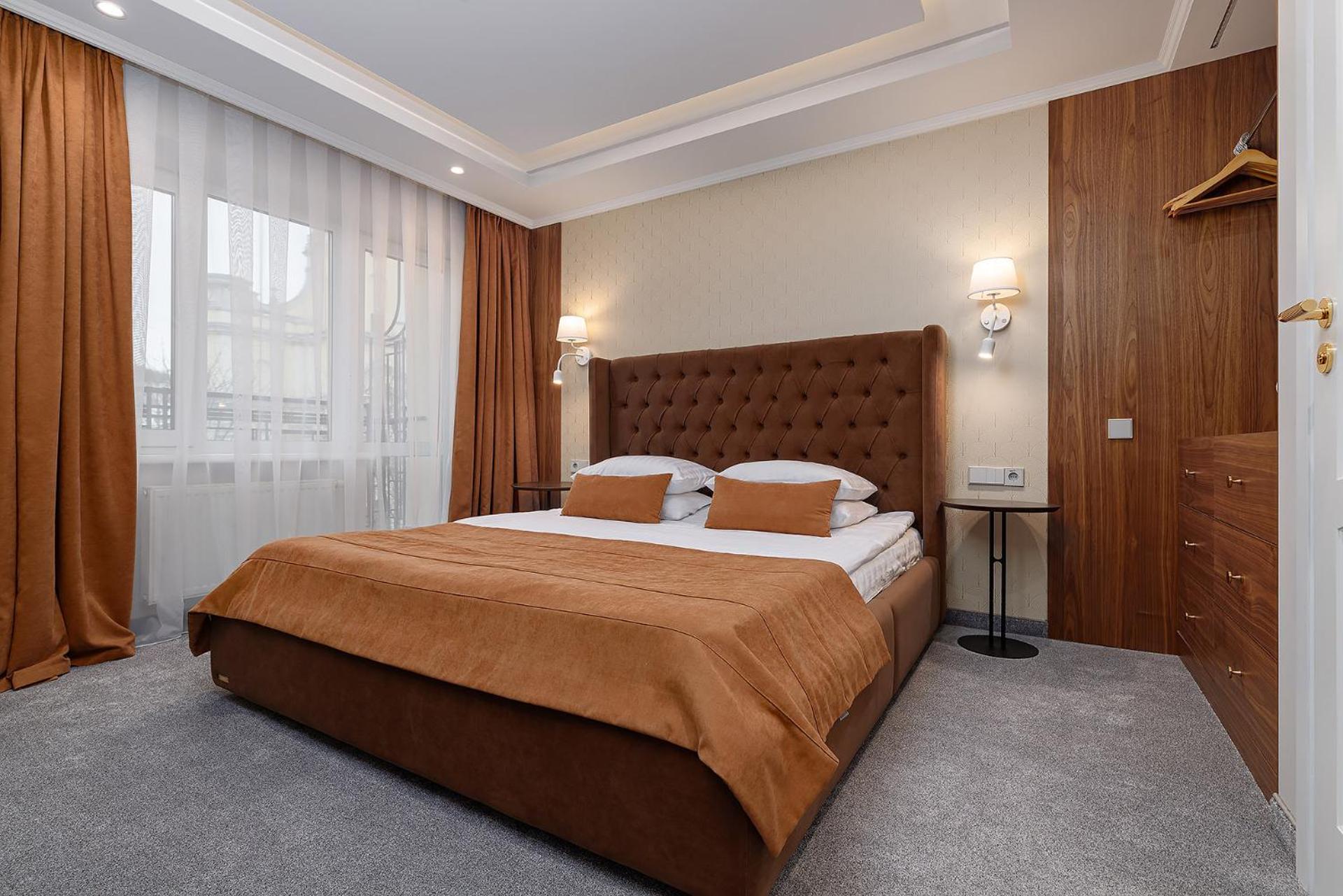 Suite - Photo 3