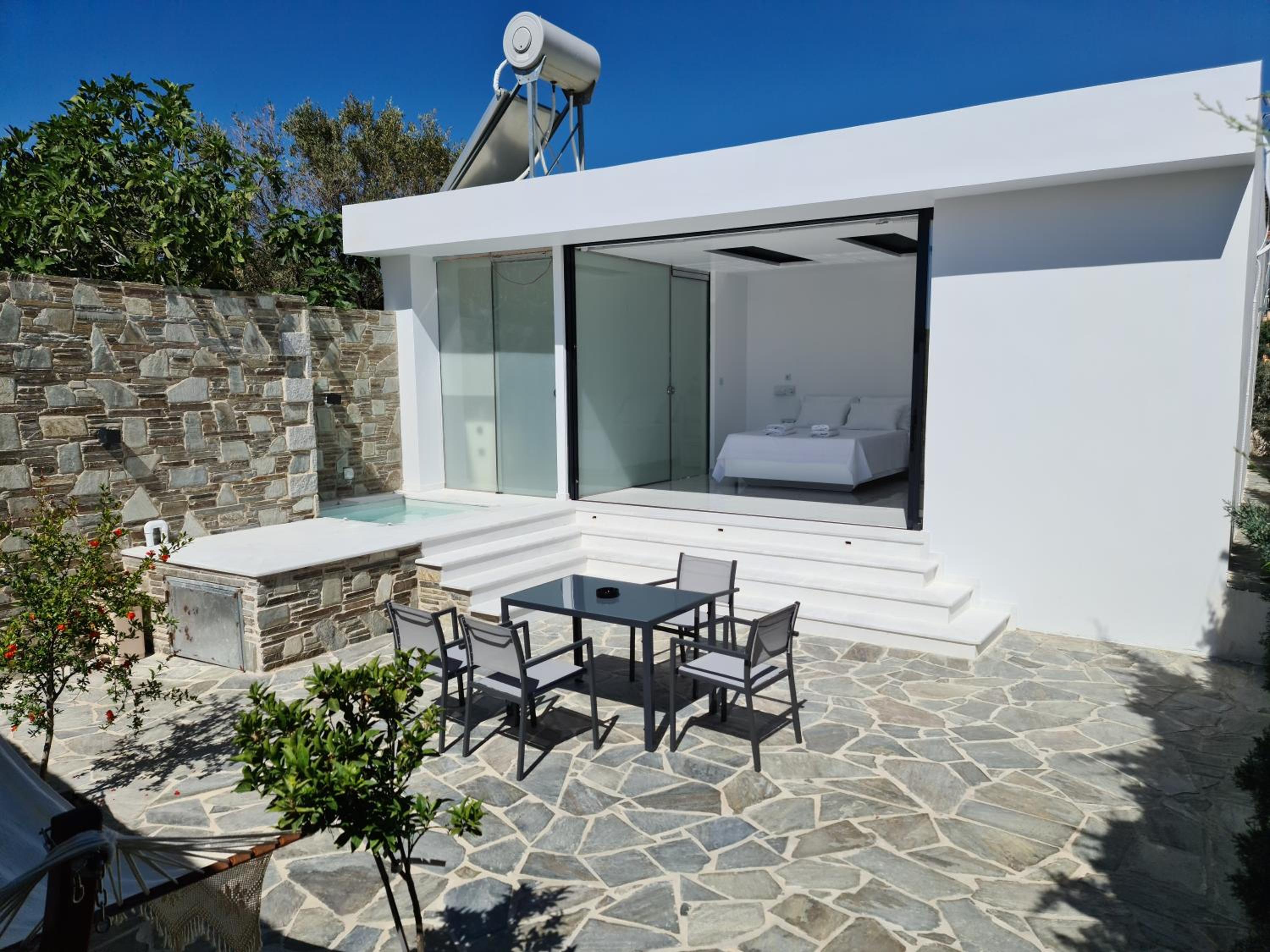 Villa with Private Pool - Photo 21