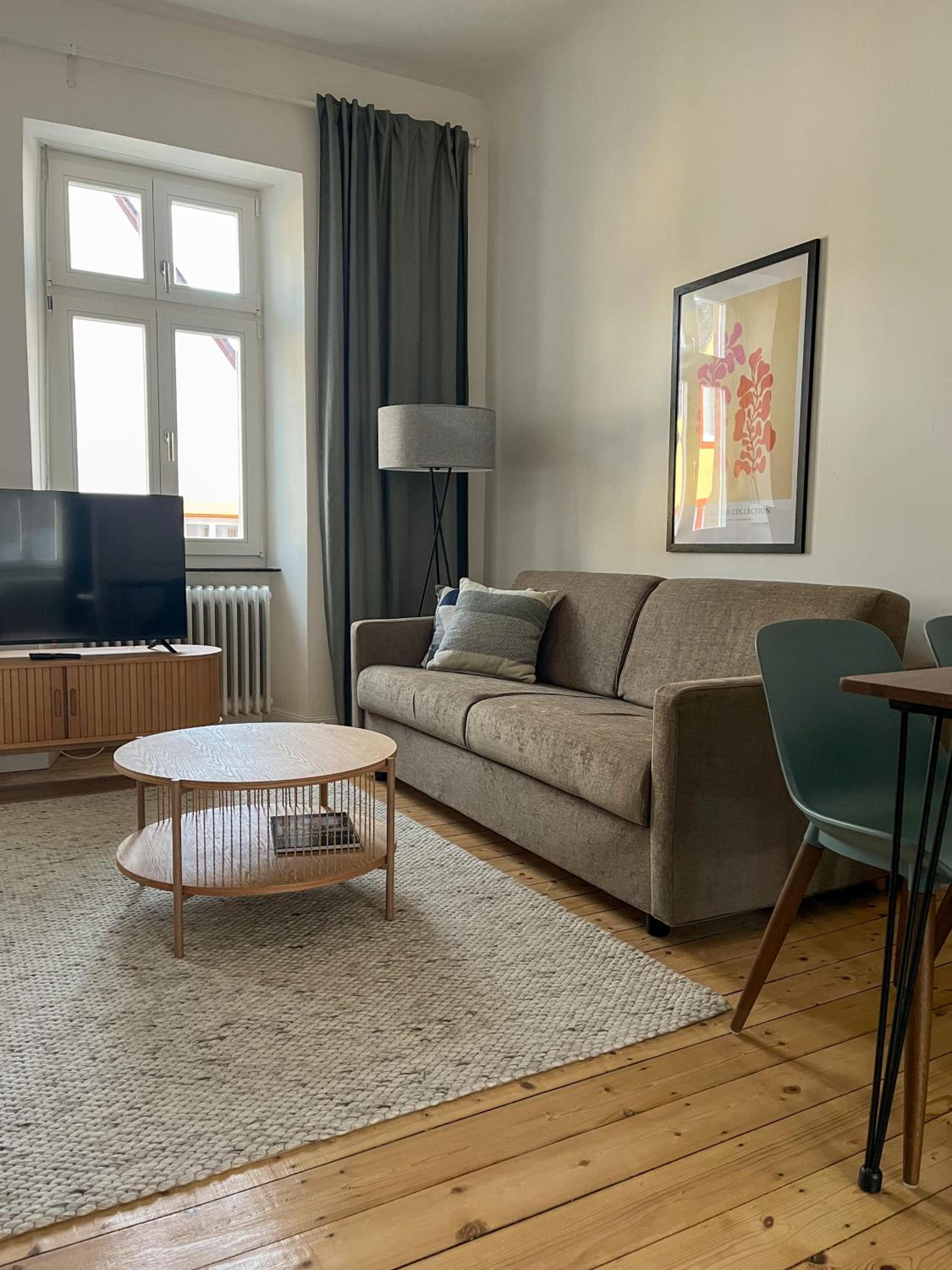Suite - Photo 4